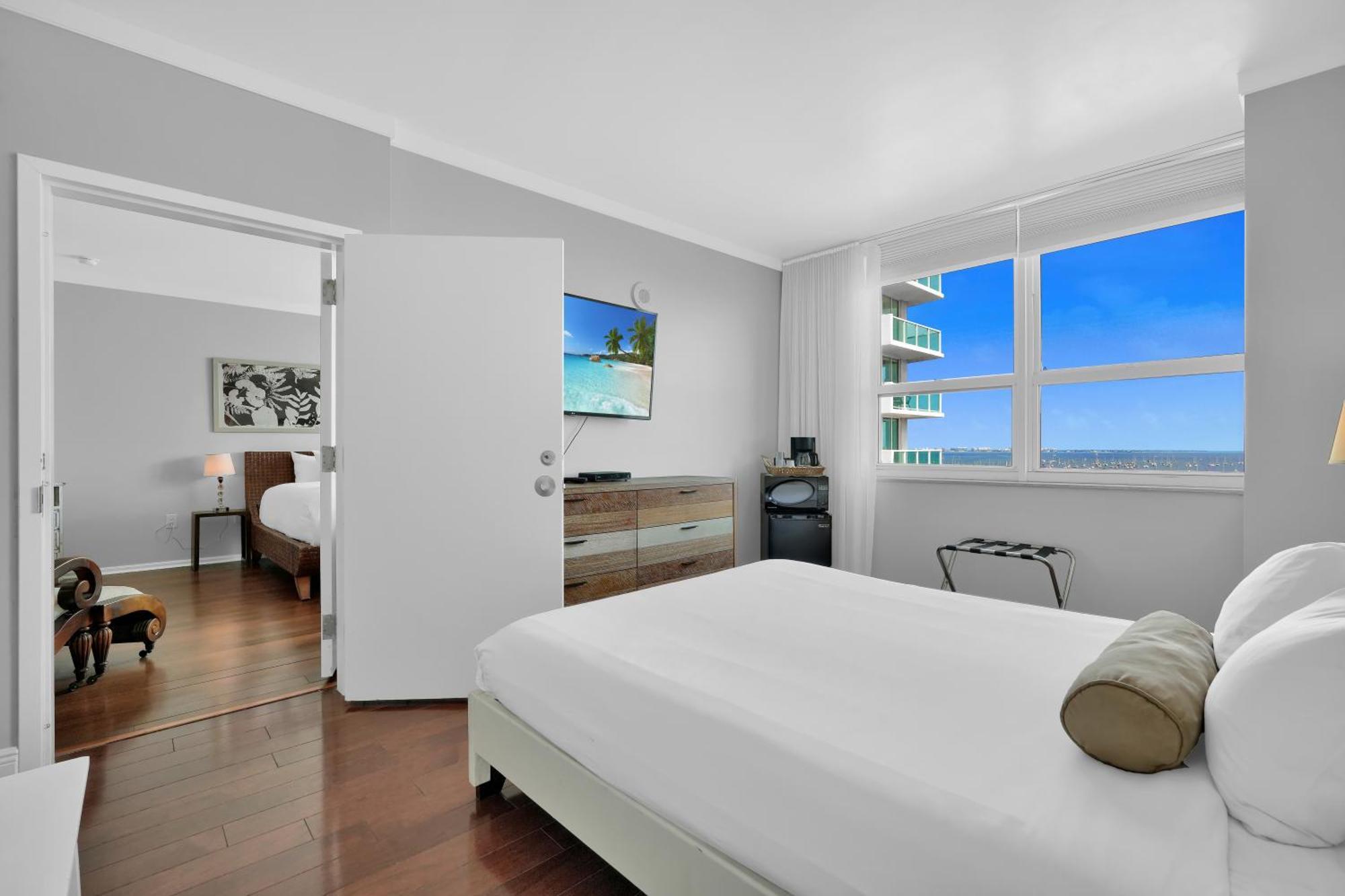 Fabulous 2 Bedroom In Heart Of Grove Aparthotel Miami