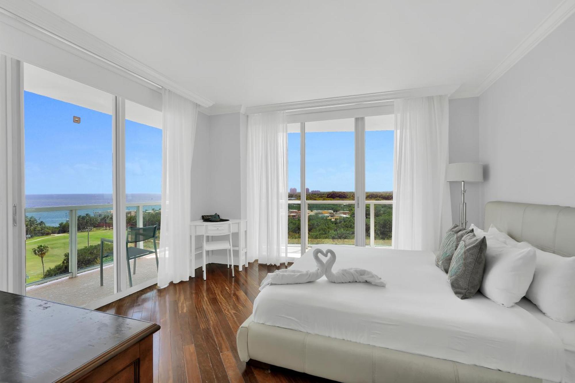 Fabulous 2 Bedroom In Heart Of Grove Aparthotel