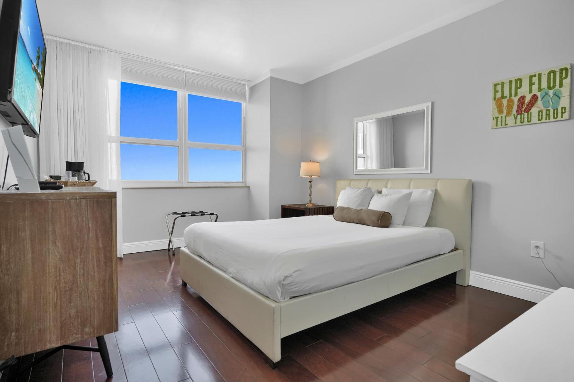 Fabulous 2 Bedroom In Heart Of Grove