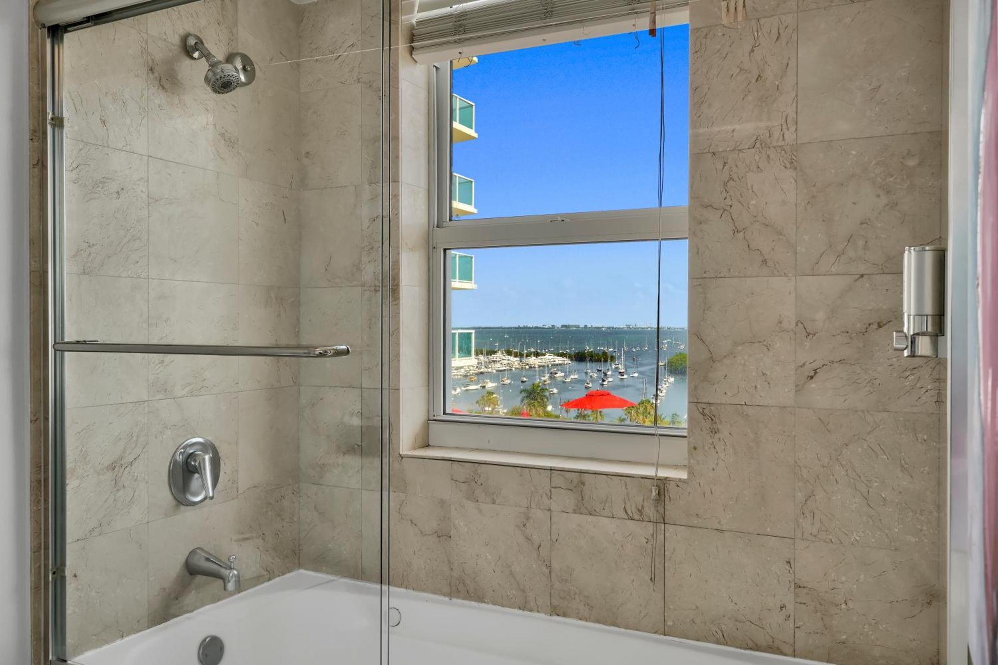 Aparthotel Fabulous 2 Bedroom In Heart Of Grove