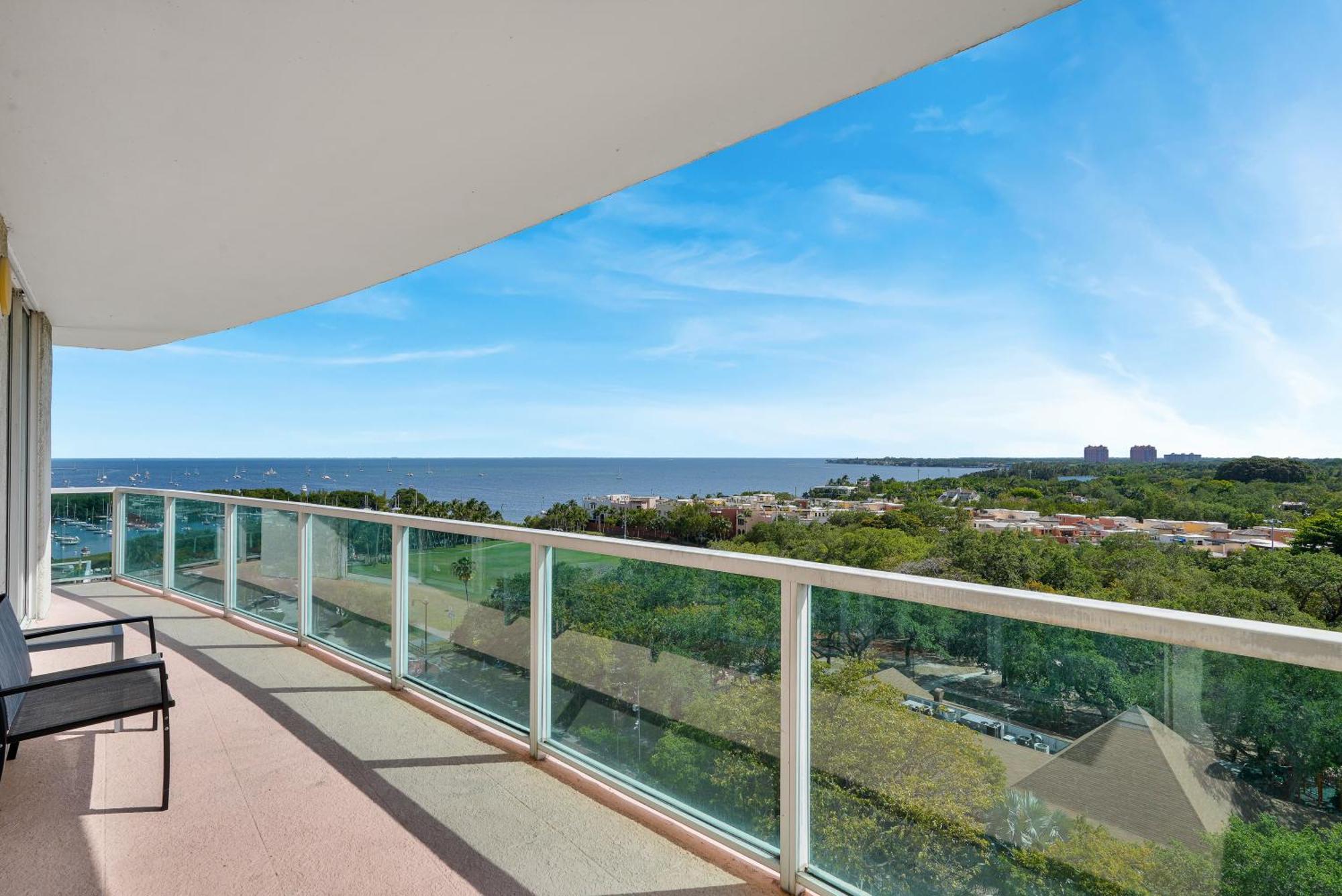Aparthotel Fabulous 2 Bedroom In Heart Of Grove Miami