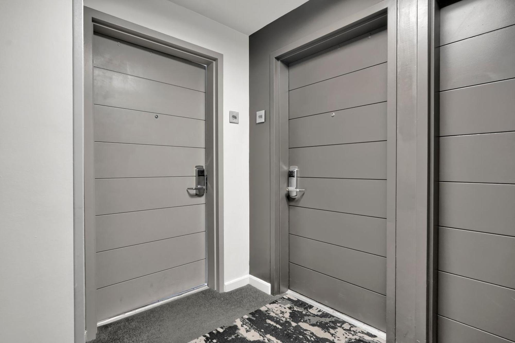 Fabulous 2 Bedroom In Heart Of Grove * Miami