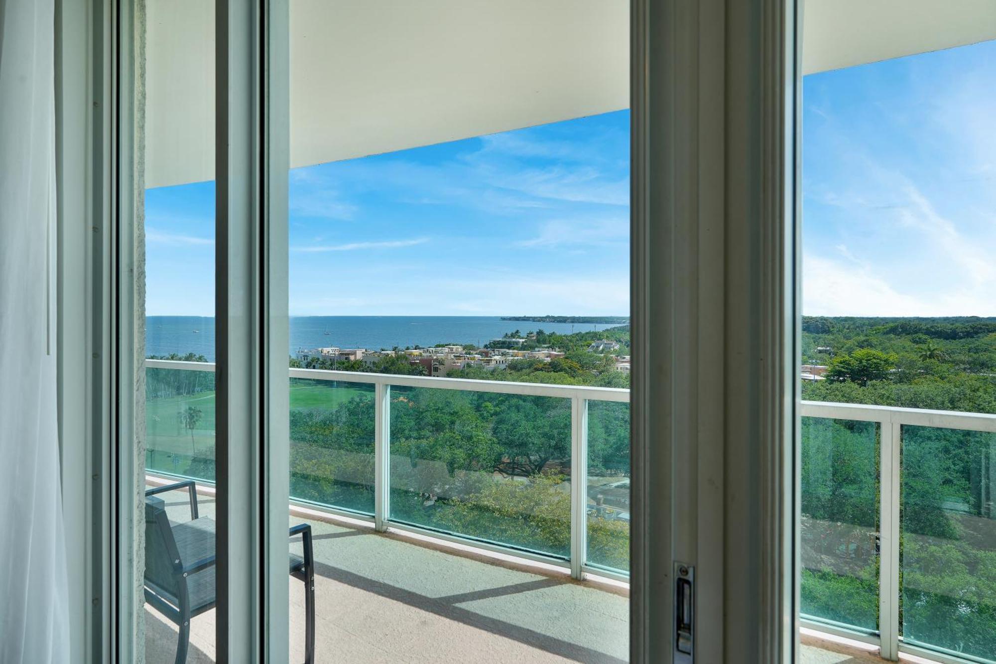 Aparthotel Fabulous 2 Bedroom In Heart Of Grove Miami