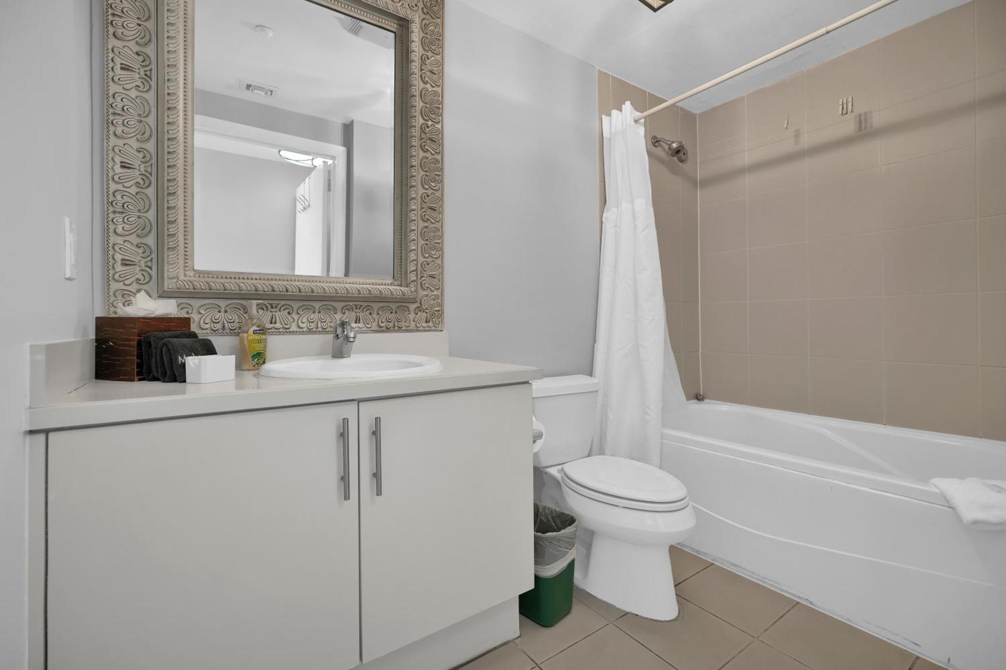 Fabulous 2 Bedroom In Heart Of Grove Aparthotel Miami