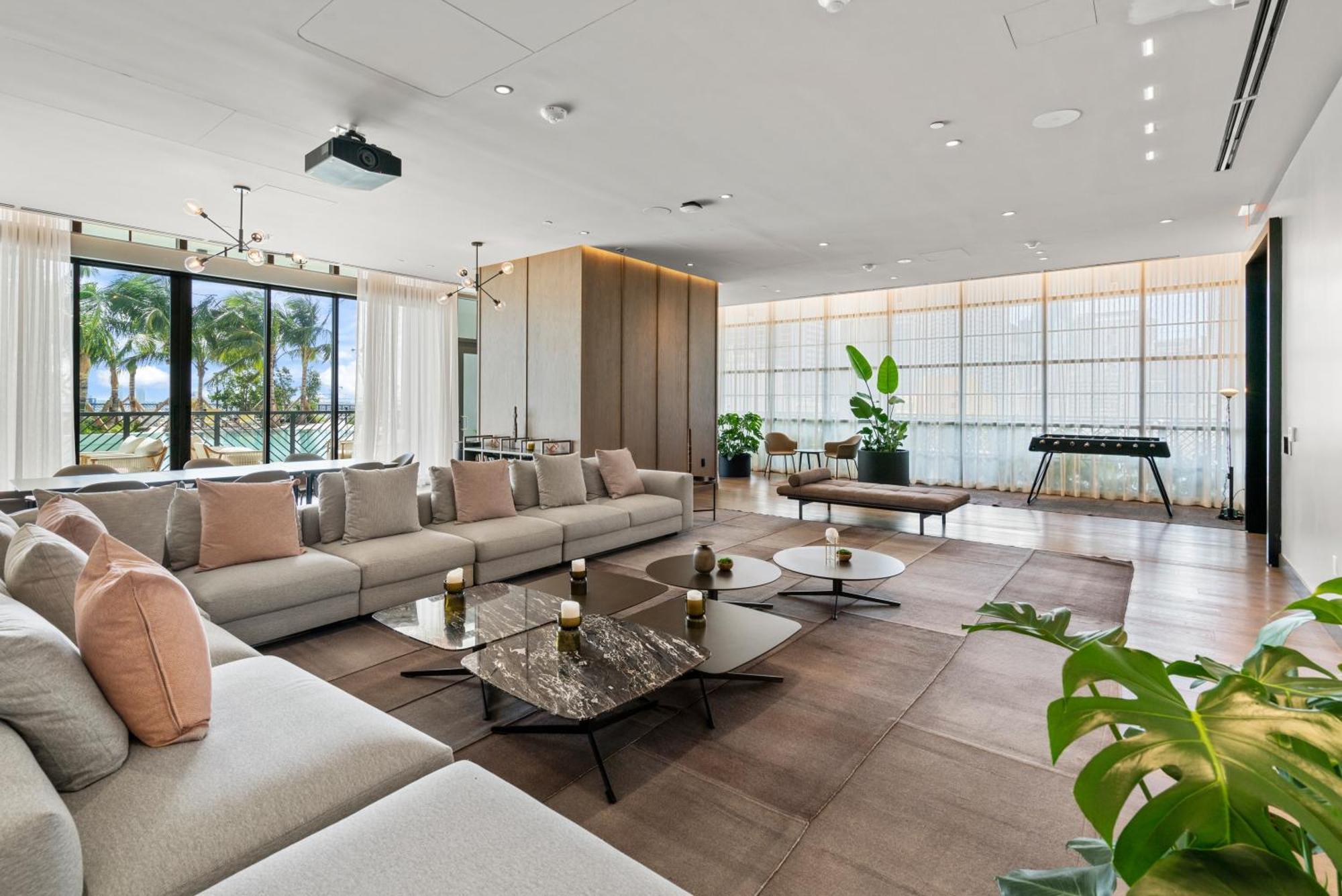New Luxurious Floor 35th - Miami's Heart * Miami