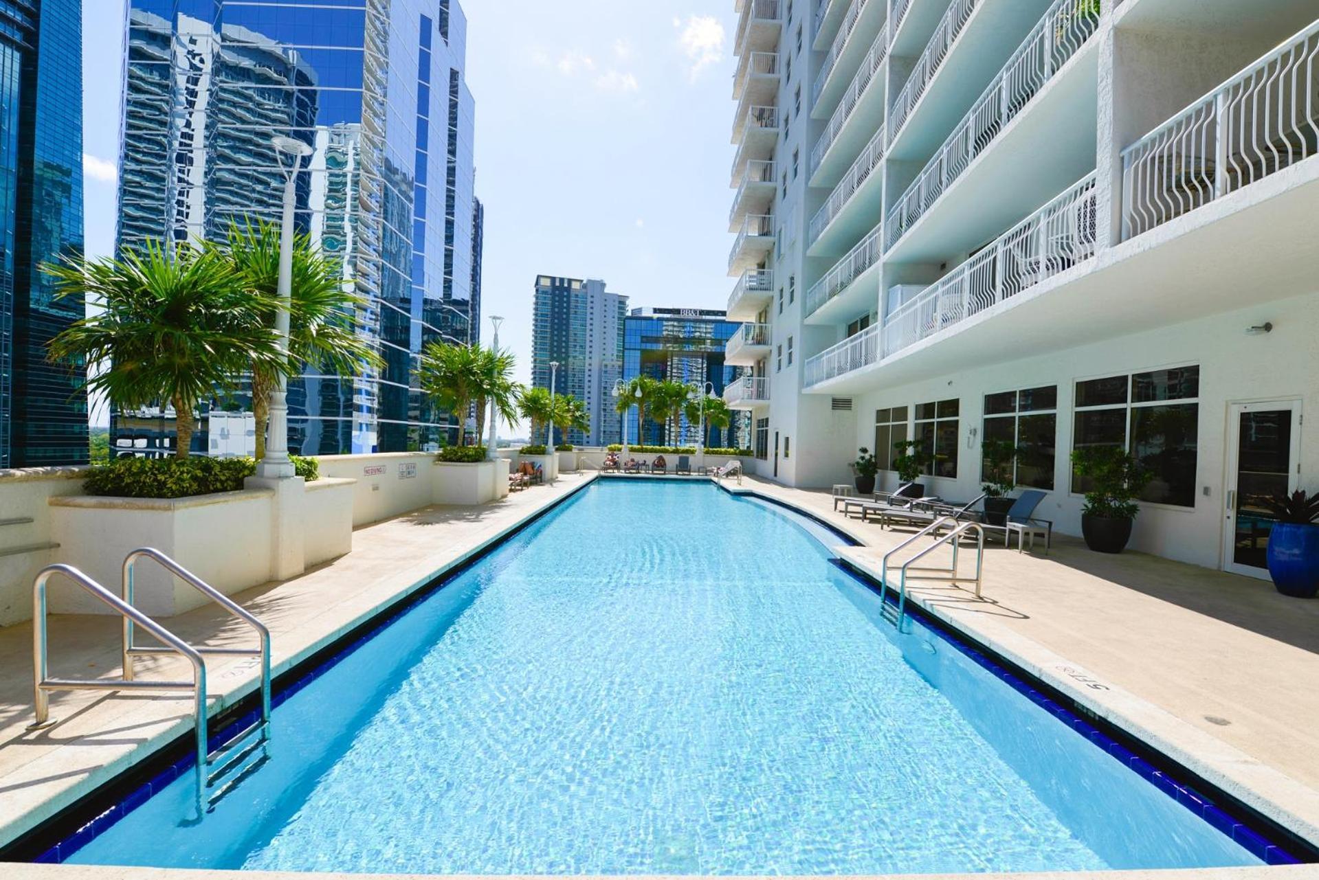 Free Parking! With A Perfect Location In Brickell * Miami