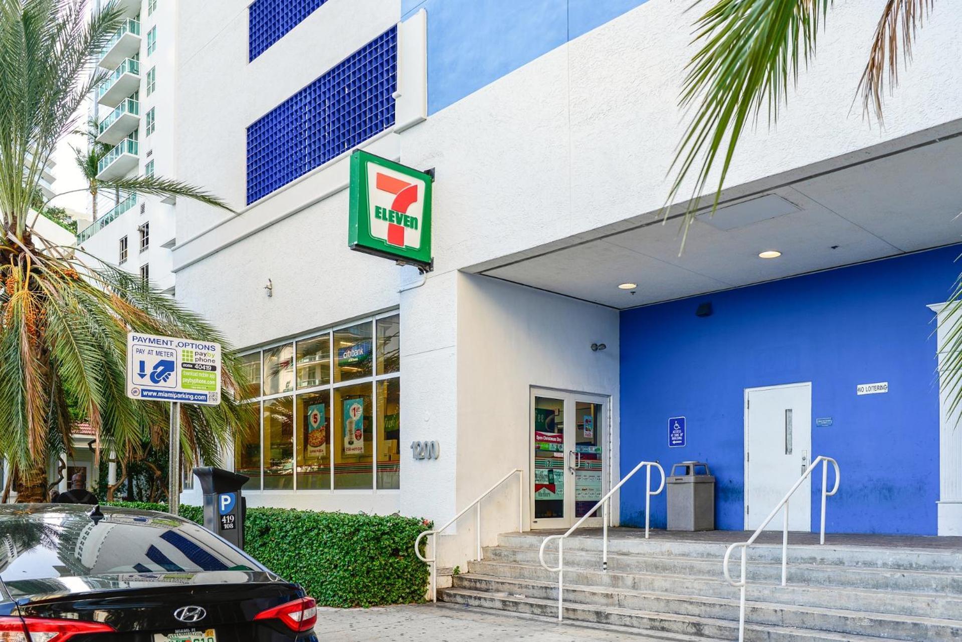 Free Parking! With A Perfect Location In Brickell