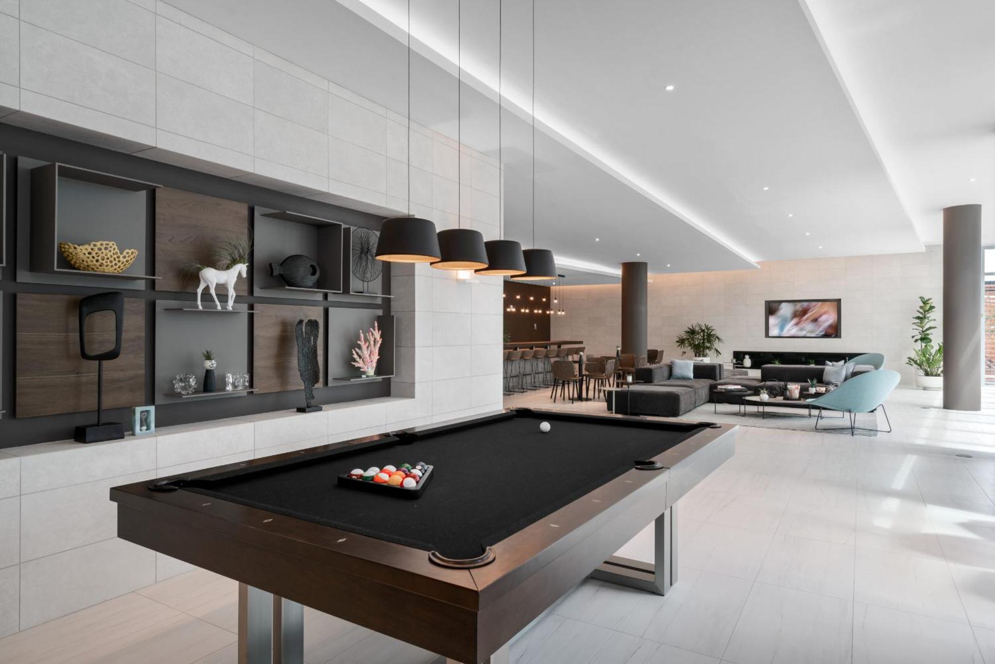 Apartment Luxury & Modern In Design District With Pool Miami