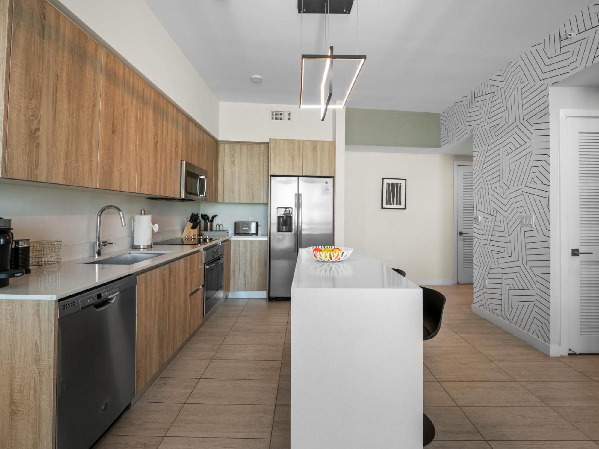 Apartment Luxury & Modern In Design District With Pool Miami