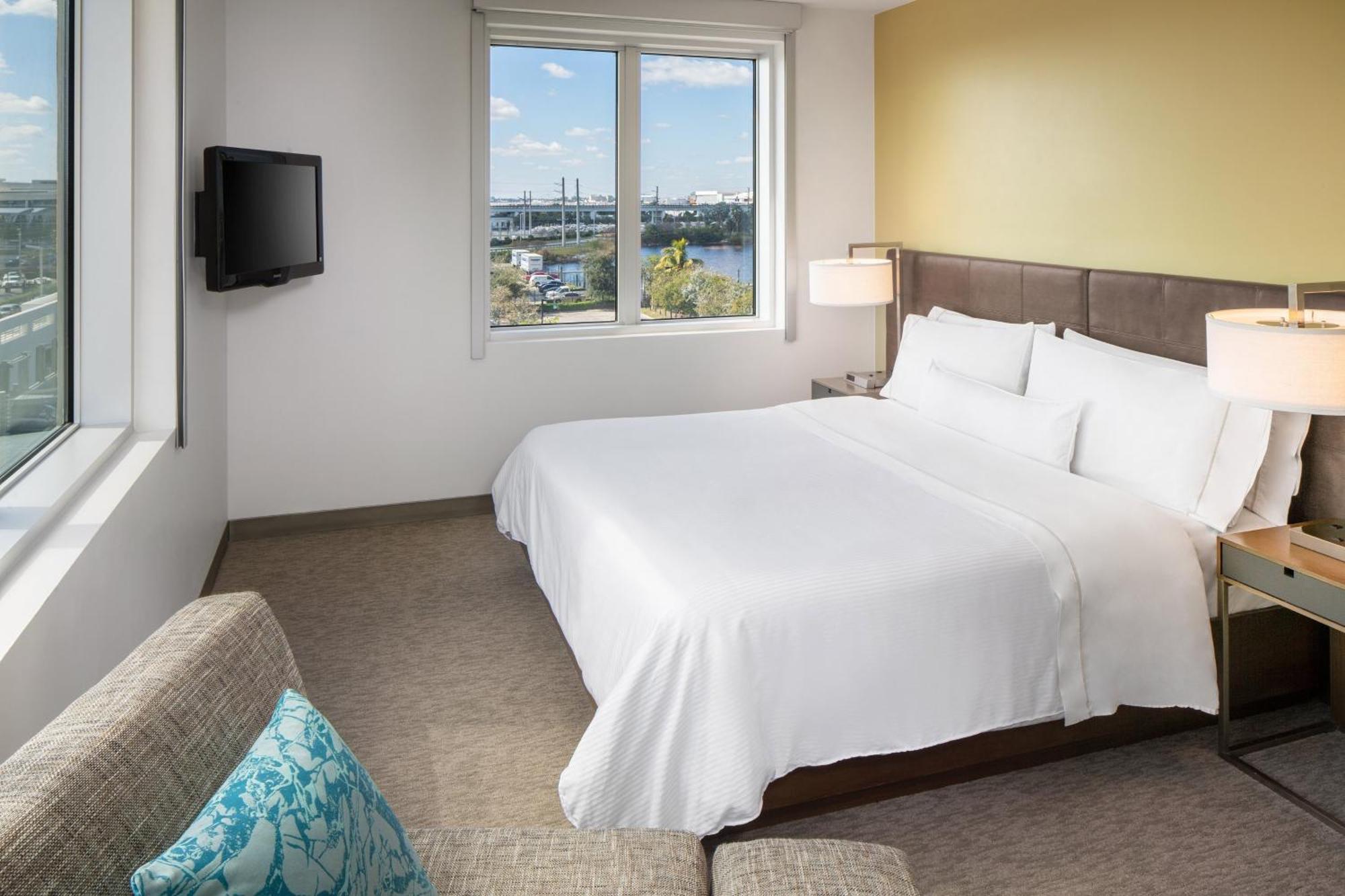 Element Miami International Airport Hotel