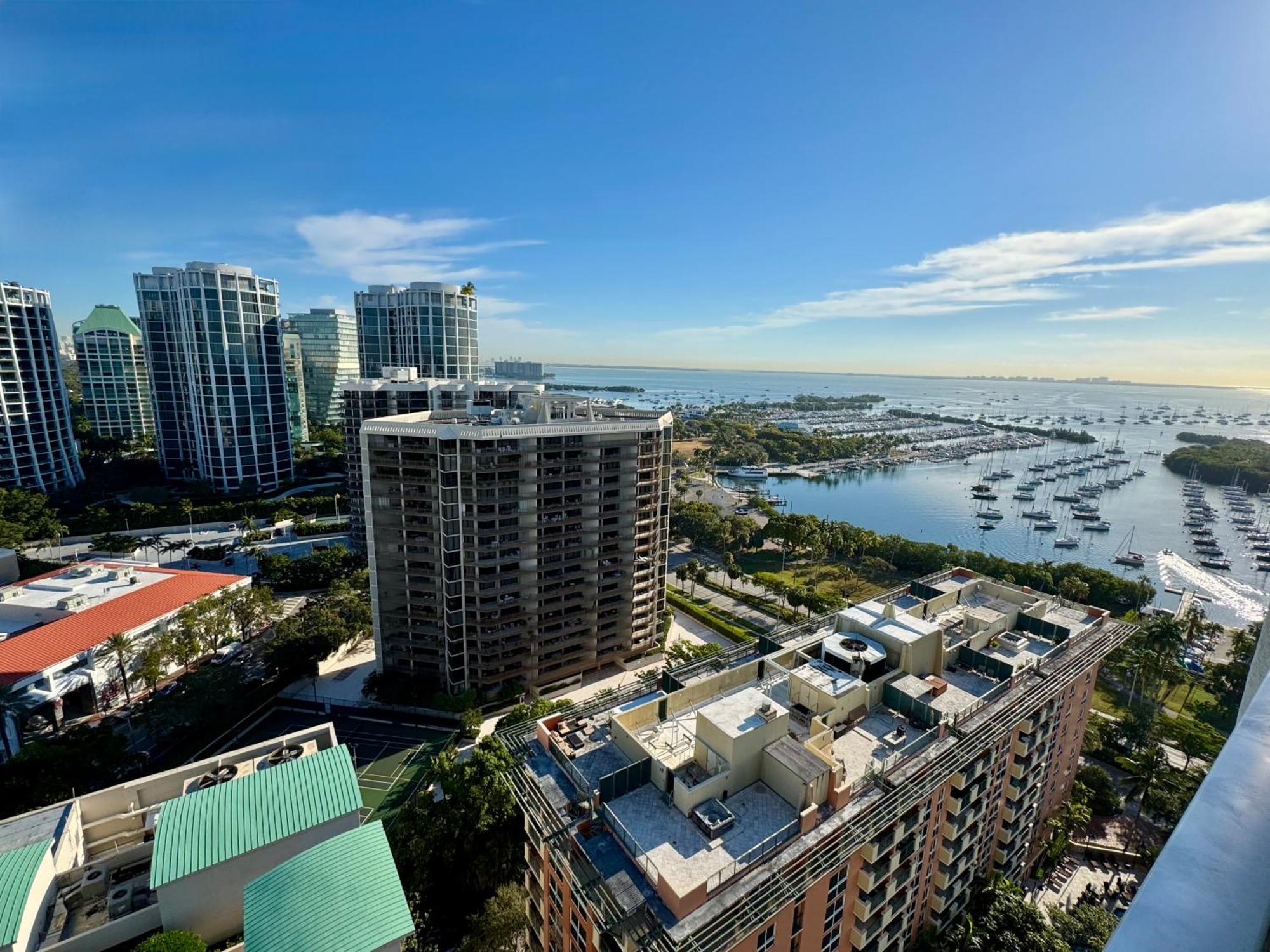 Aparthotel Balcony Ocean View ! Wifi - Pool - Gym - Parking Miami