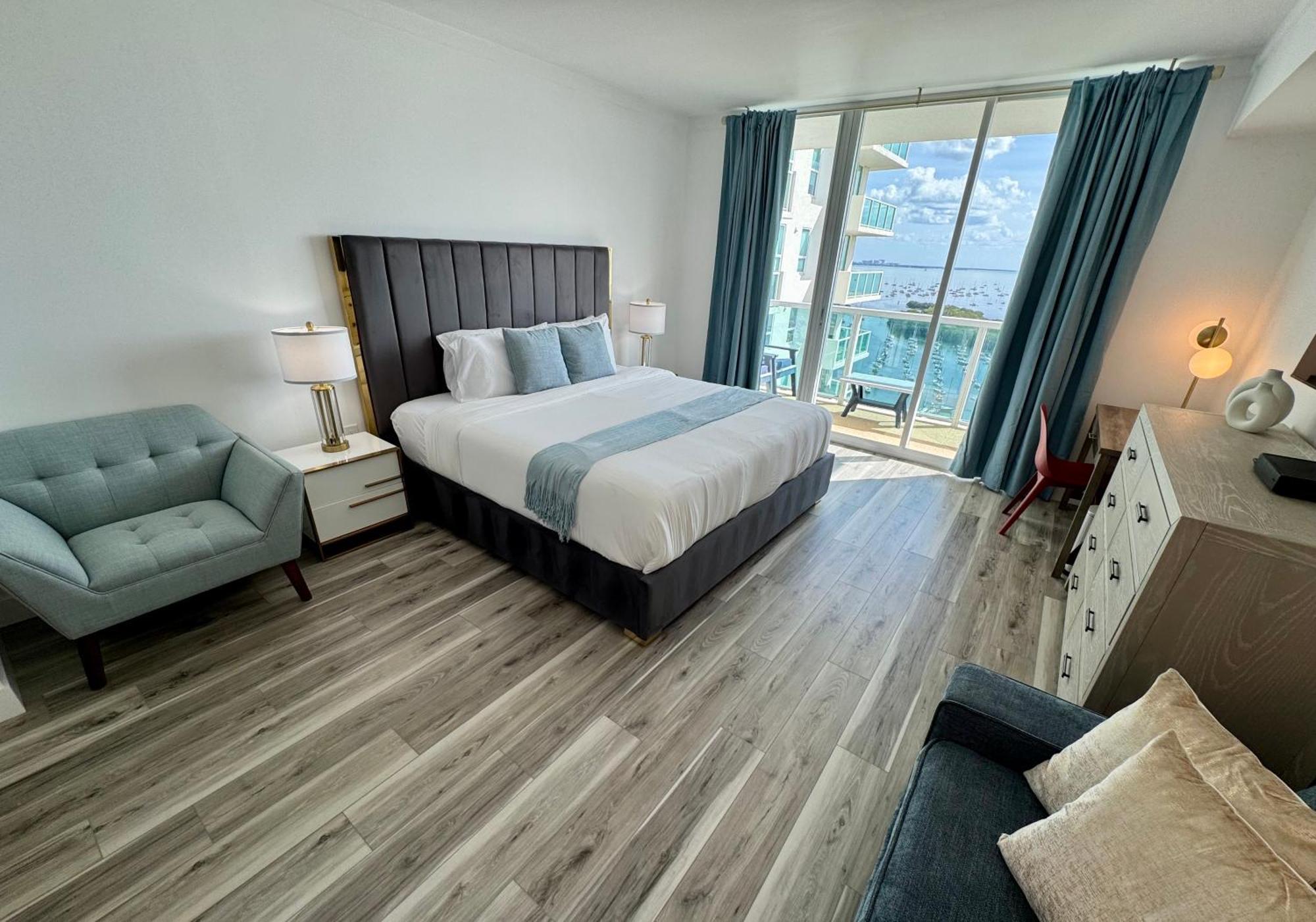 Aparthotel Balcony Ocean View ! Wifi - Pool - Gym - Parking Miami