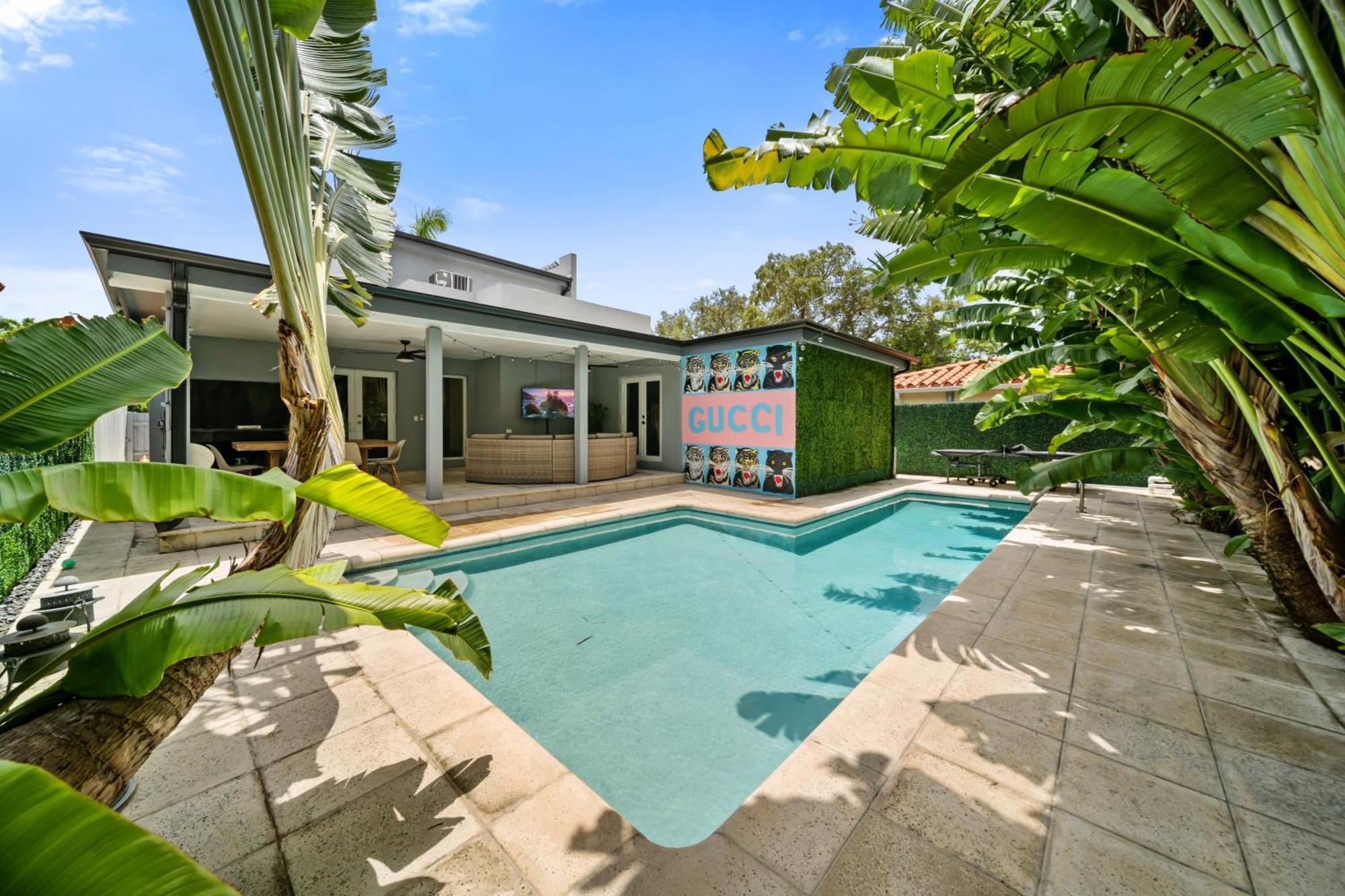 Gucci With Pool & Great Location * Miami