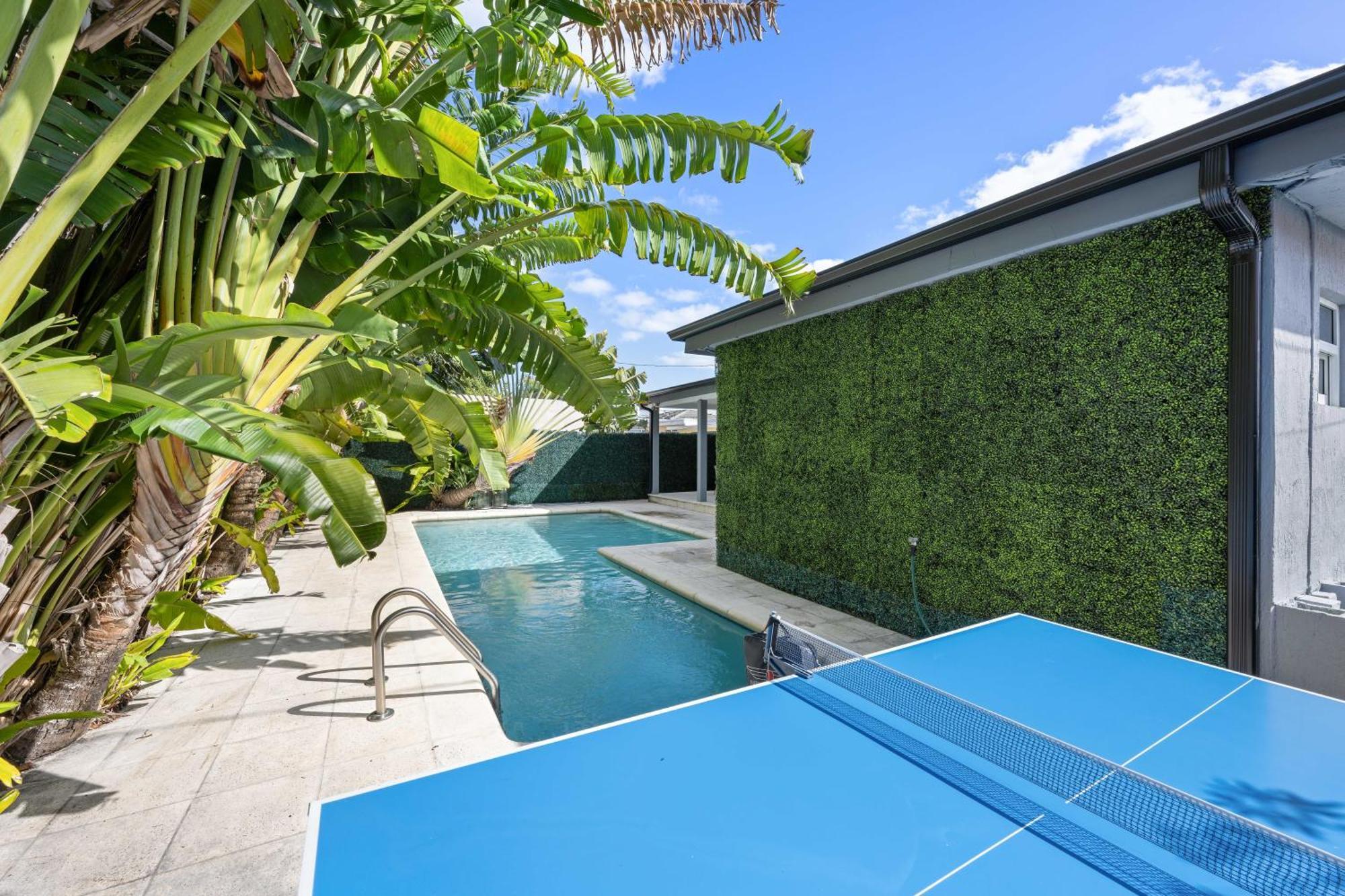 Gucci With Pool & Great Location Villa *