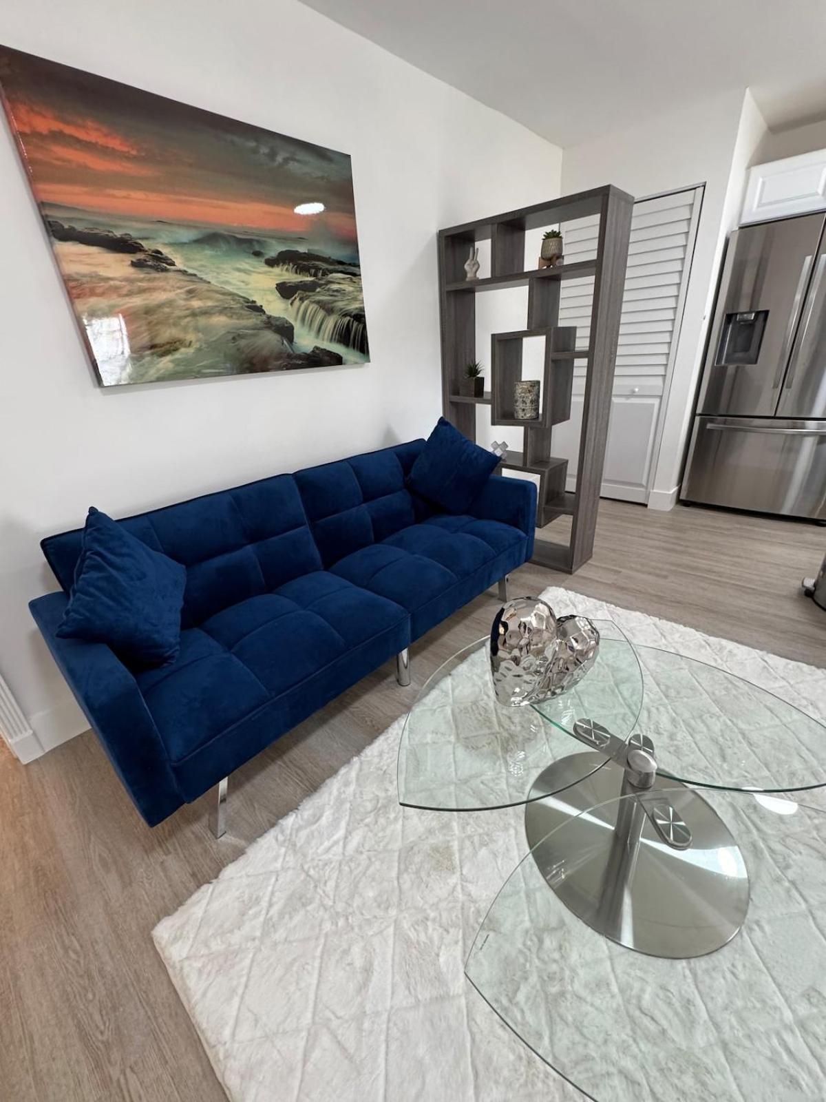 Modern Oasis - Bbq Access Apartment *