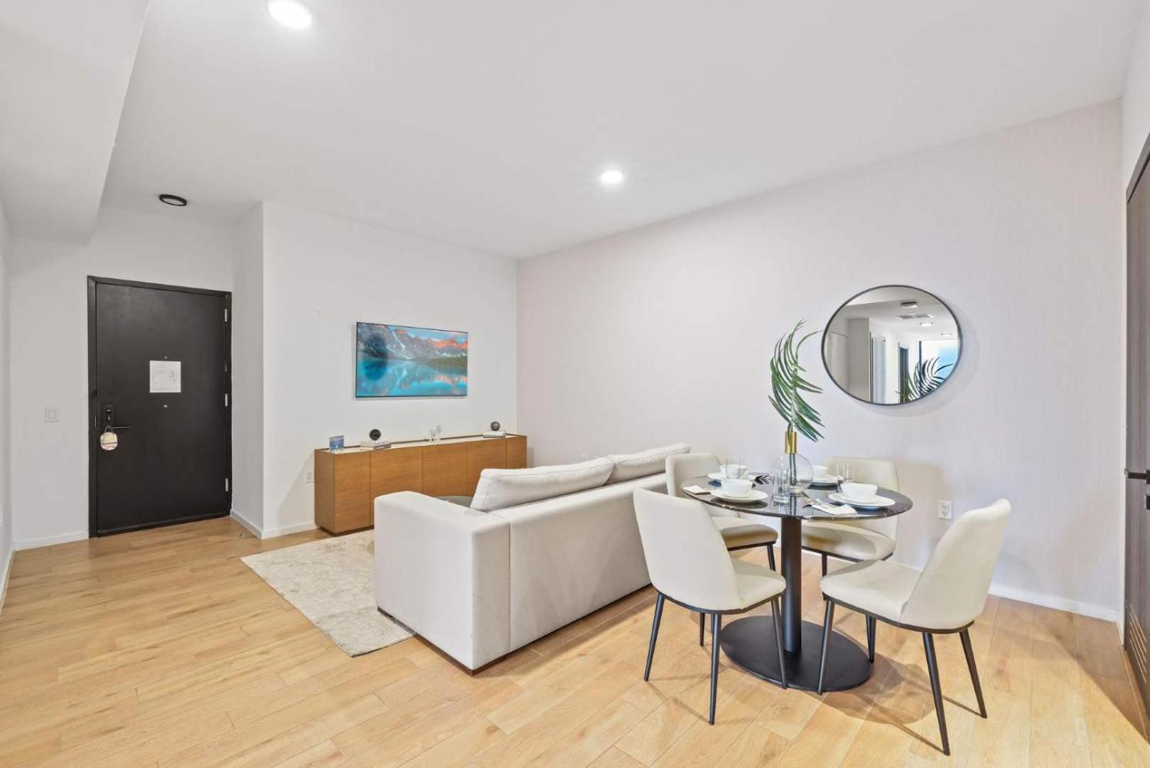 Resort-style Living 1br In Downtown Apartment Miami