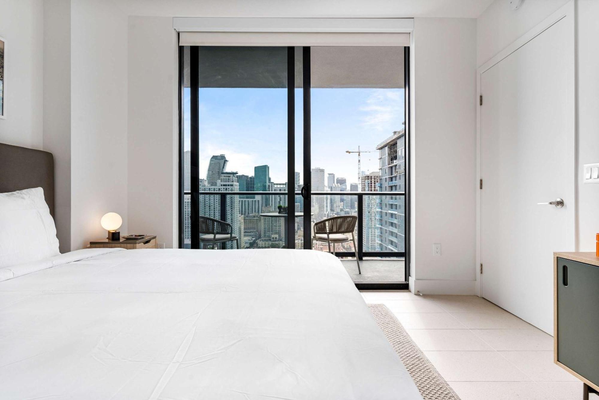 Rumrunner - Style Amenities In The Heart Of *