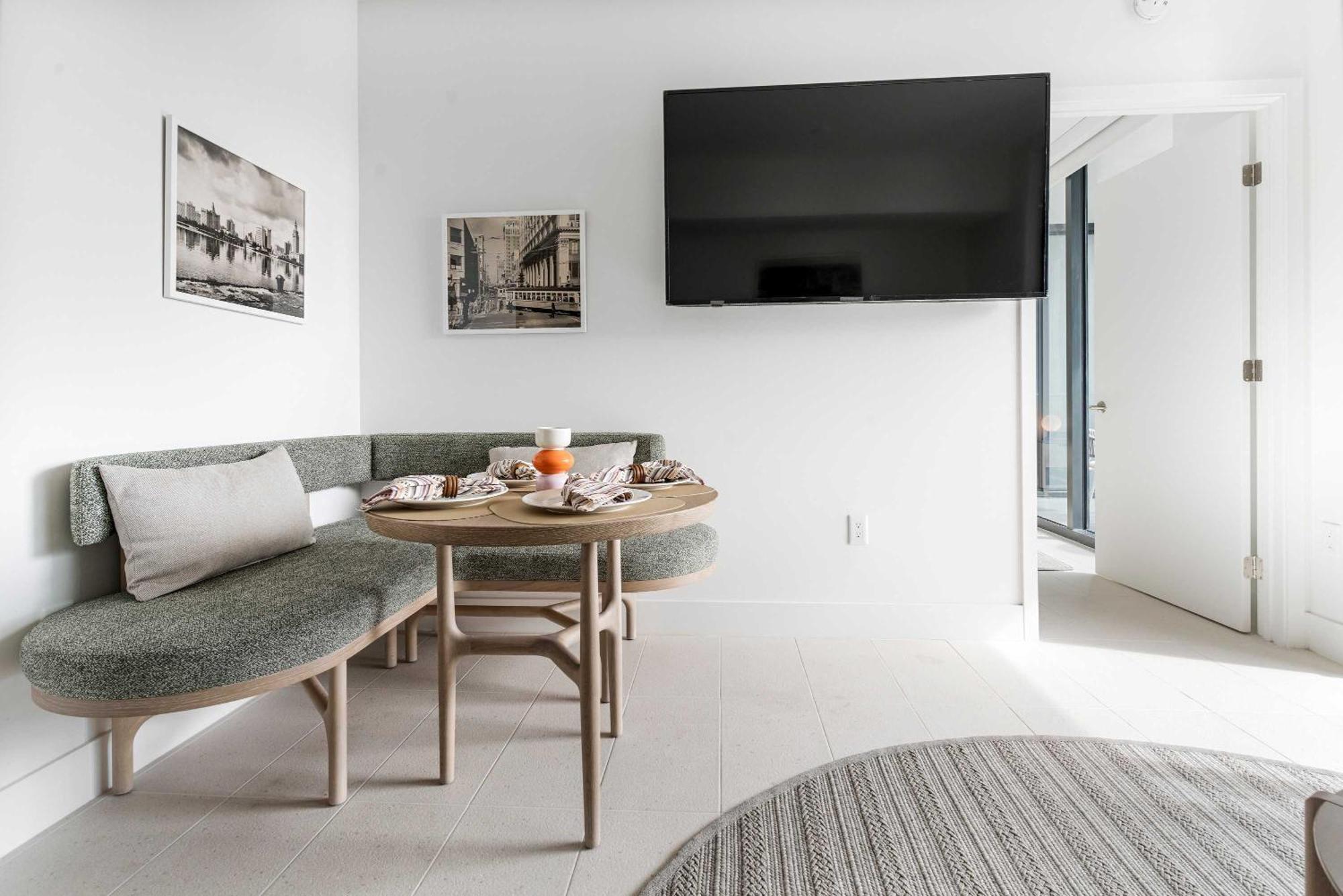Rumrunner - Style Amenities In The Heart Of Holiday home Miami