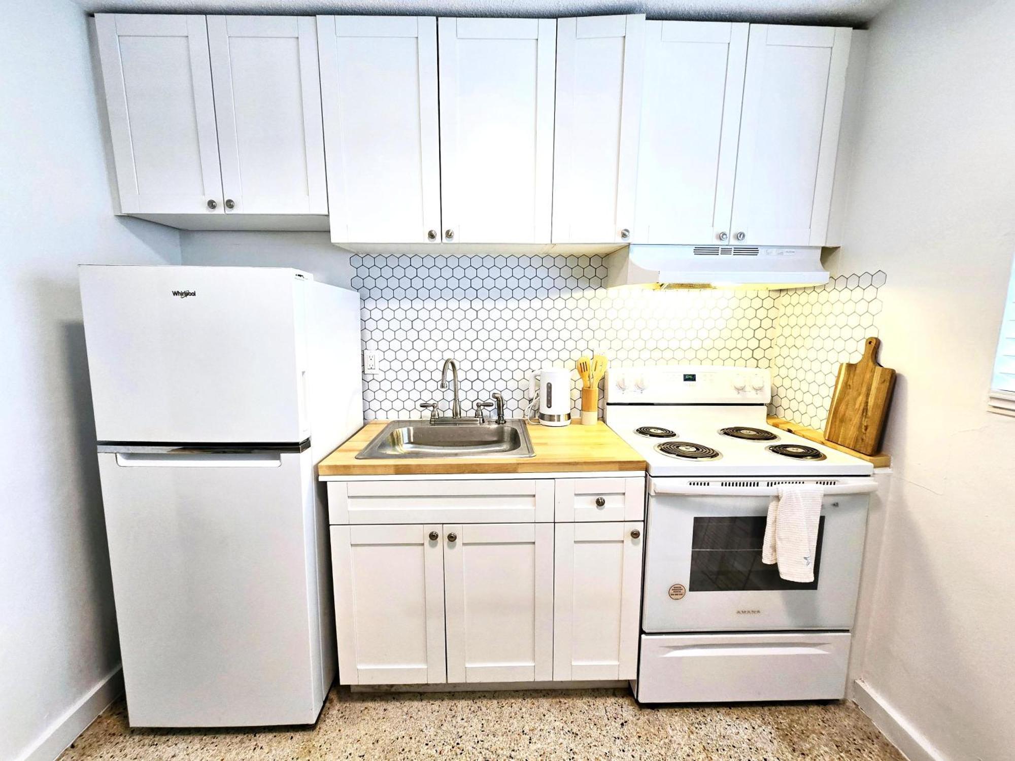 Cozy Near Brickell Apartment *