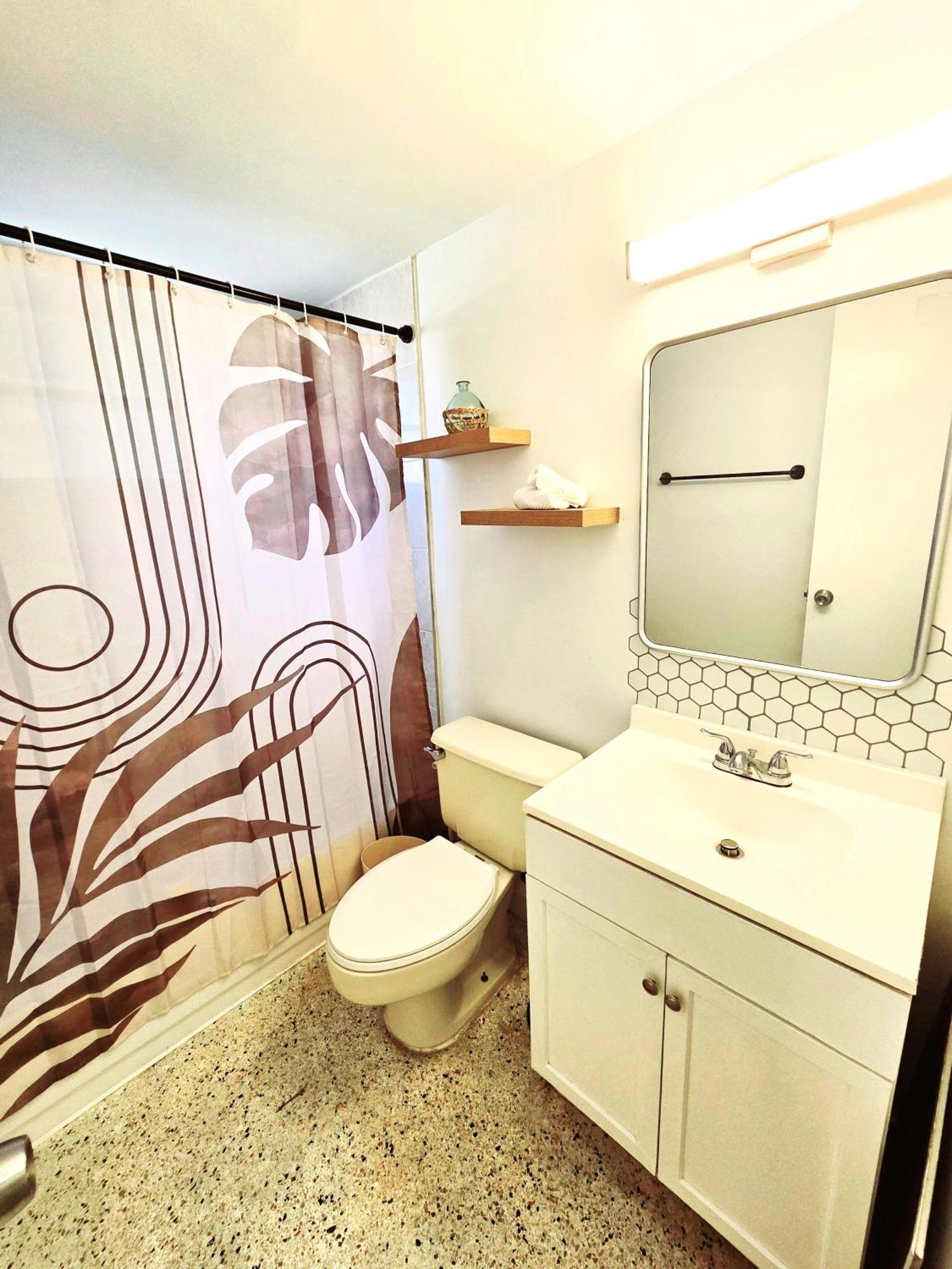 Cozy Near Brickell Apartment