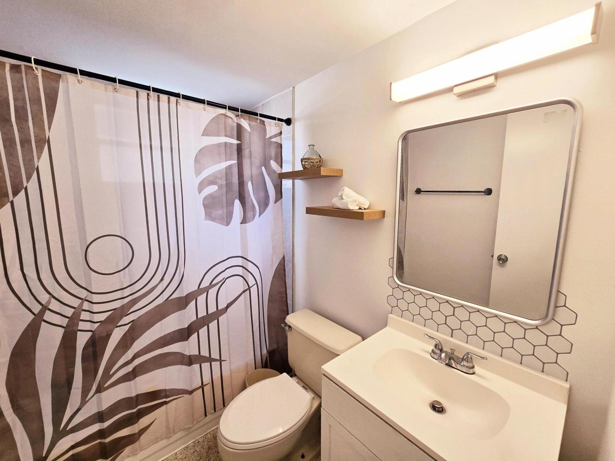 Cozy Near Brickell Apartment *