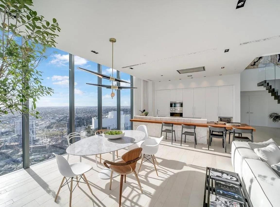 Stunning Upper Penthouse With Private Rooftop Pool Miami