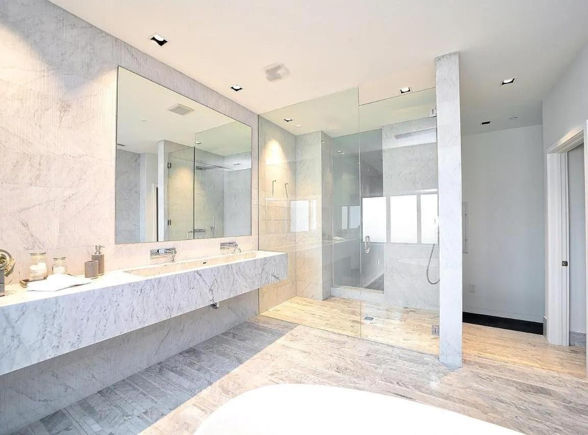 Stunning Upper Penthouse With Private Rooftop Pool Miami