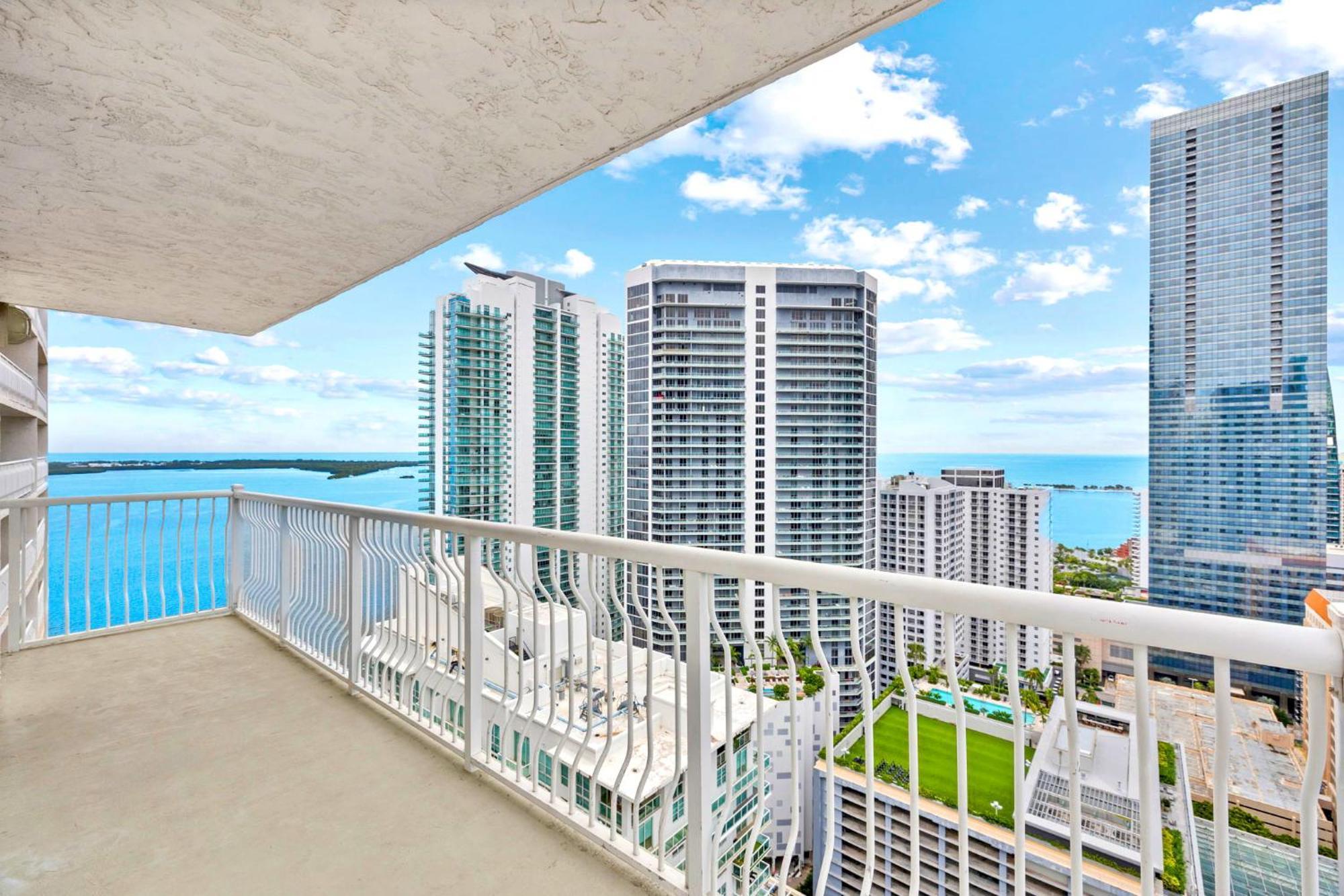 The Amenities In One-site Miami