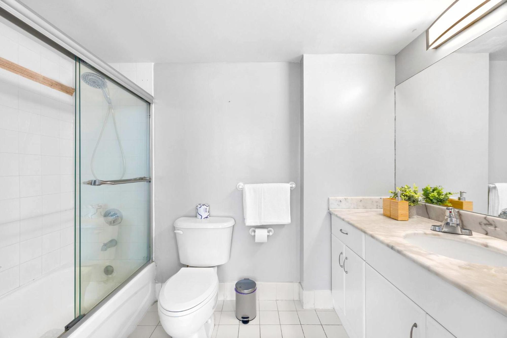 The Amenities In One-site * Miami