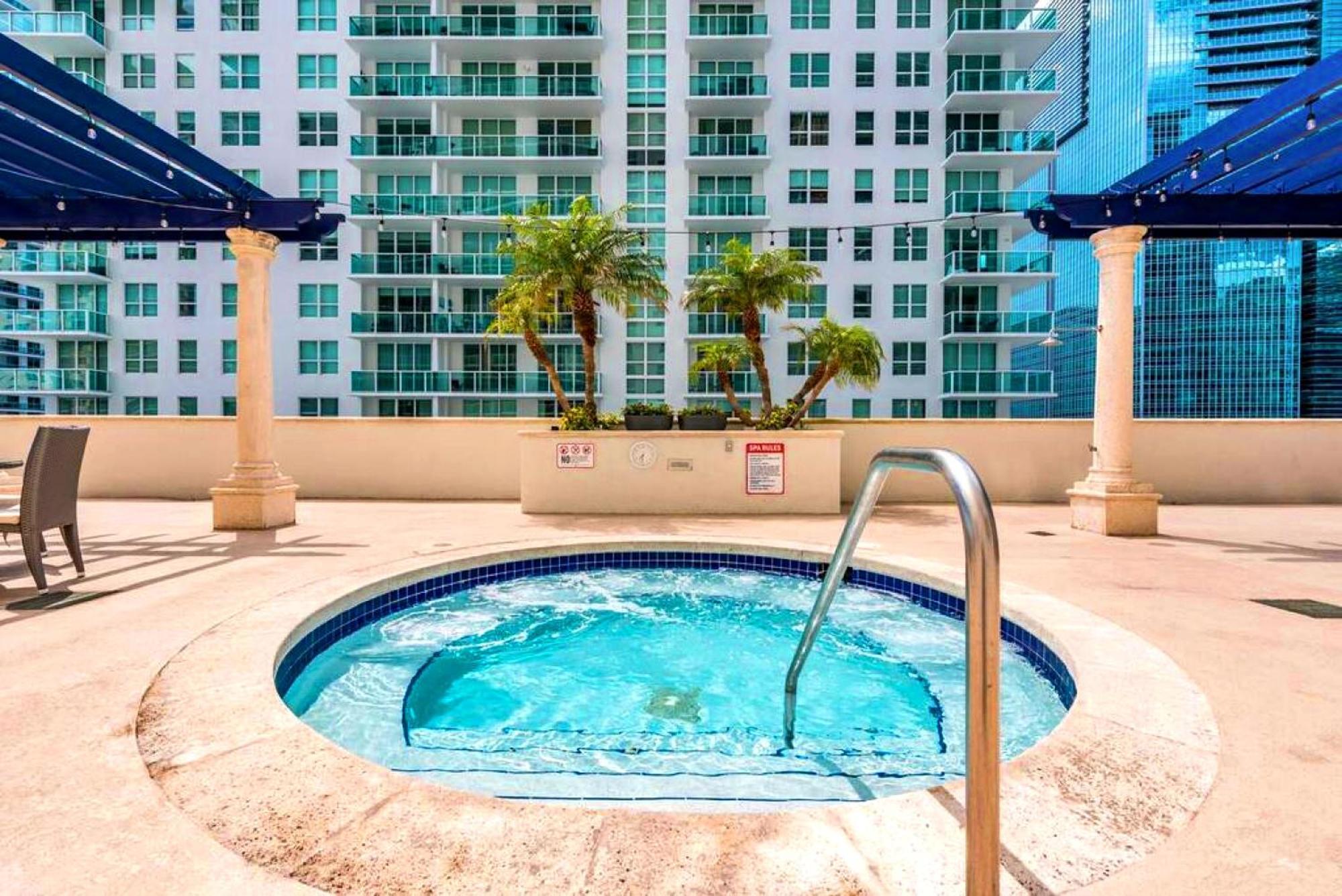 The Amenities In One-site Apartment Miami