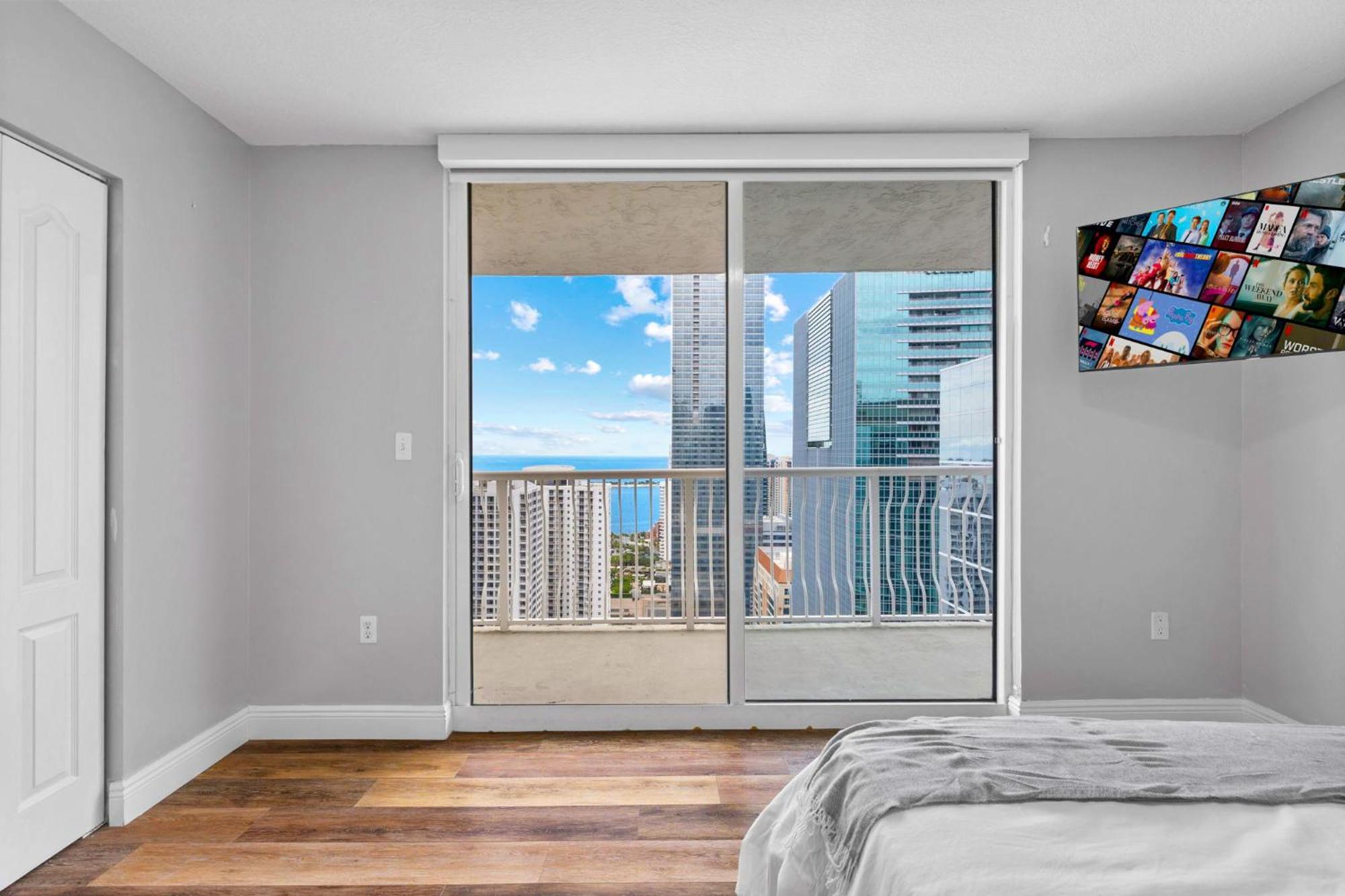 Apartment The Amenities In One-site Miami