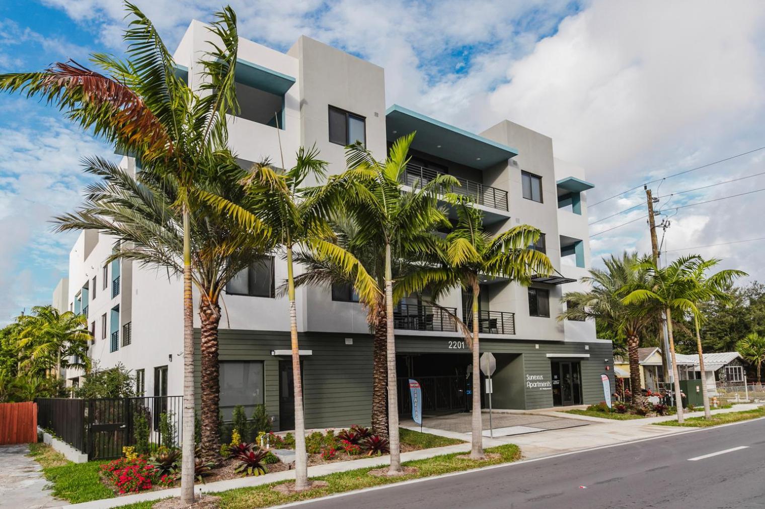 Blueground Hollywood Pool Wd Nr Mia-123 Apartment Miami