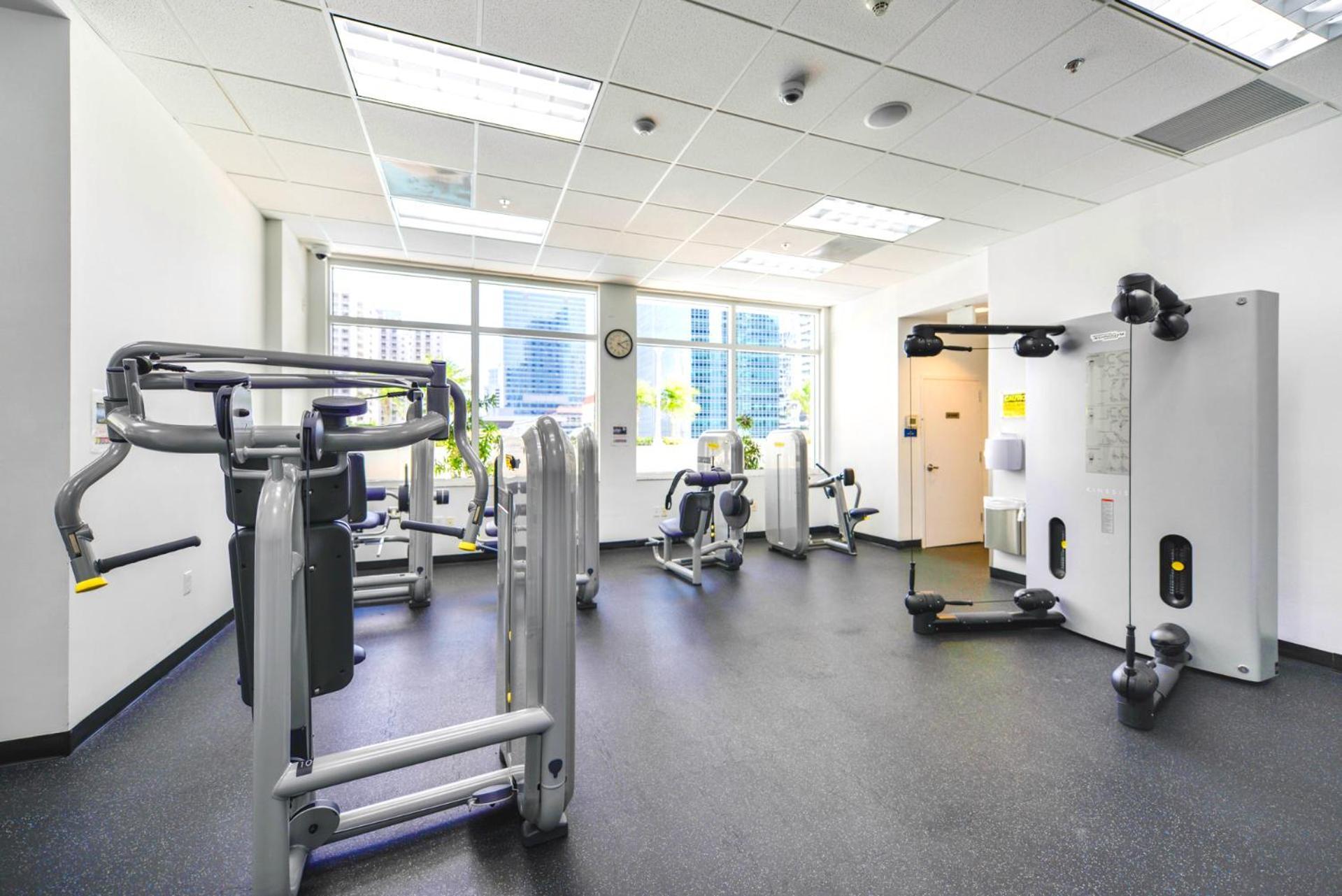 Stylish And Minimalist W Highlights Amenities! Miami
