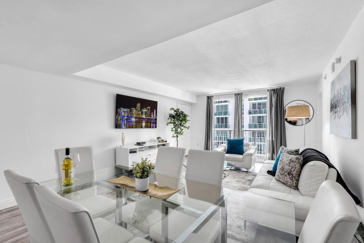 Apartment Skyline Water View 2br Free Parking