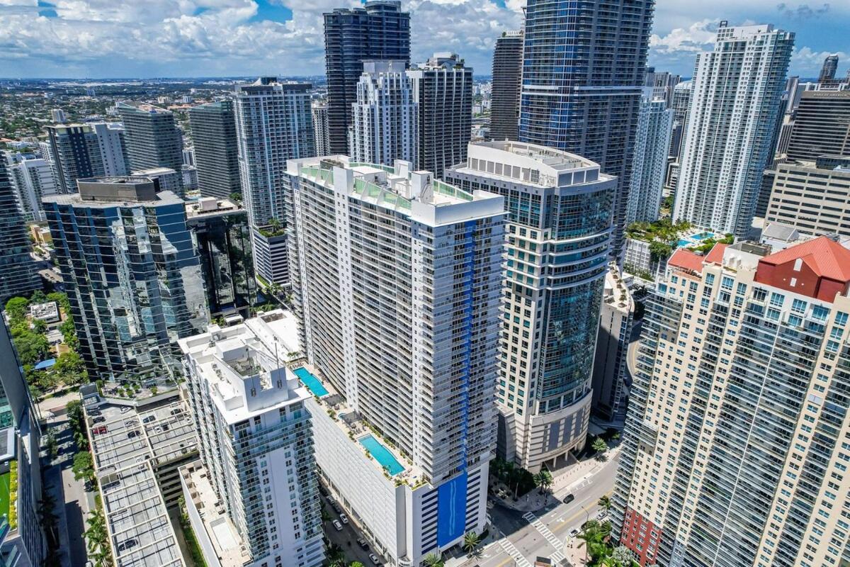 Skyline Water View 2br Free Parking Apartment *
