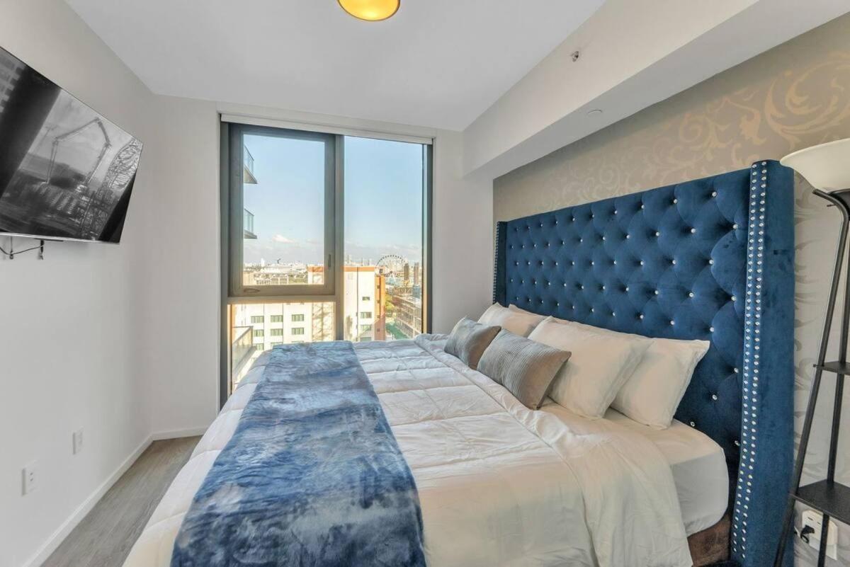 Miami-2br Brickell - Pool - Gym