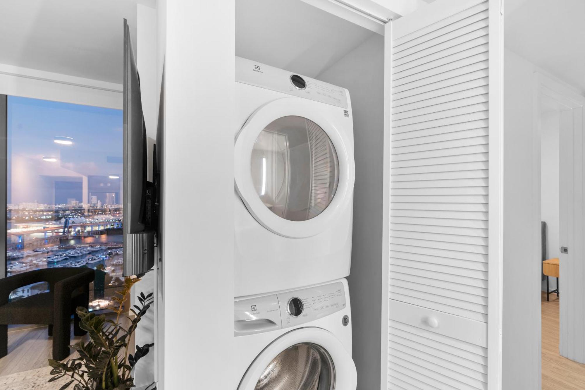 Apartment Beautiful 2 Beds, 2 Bath
