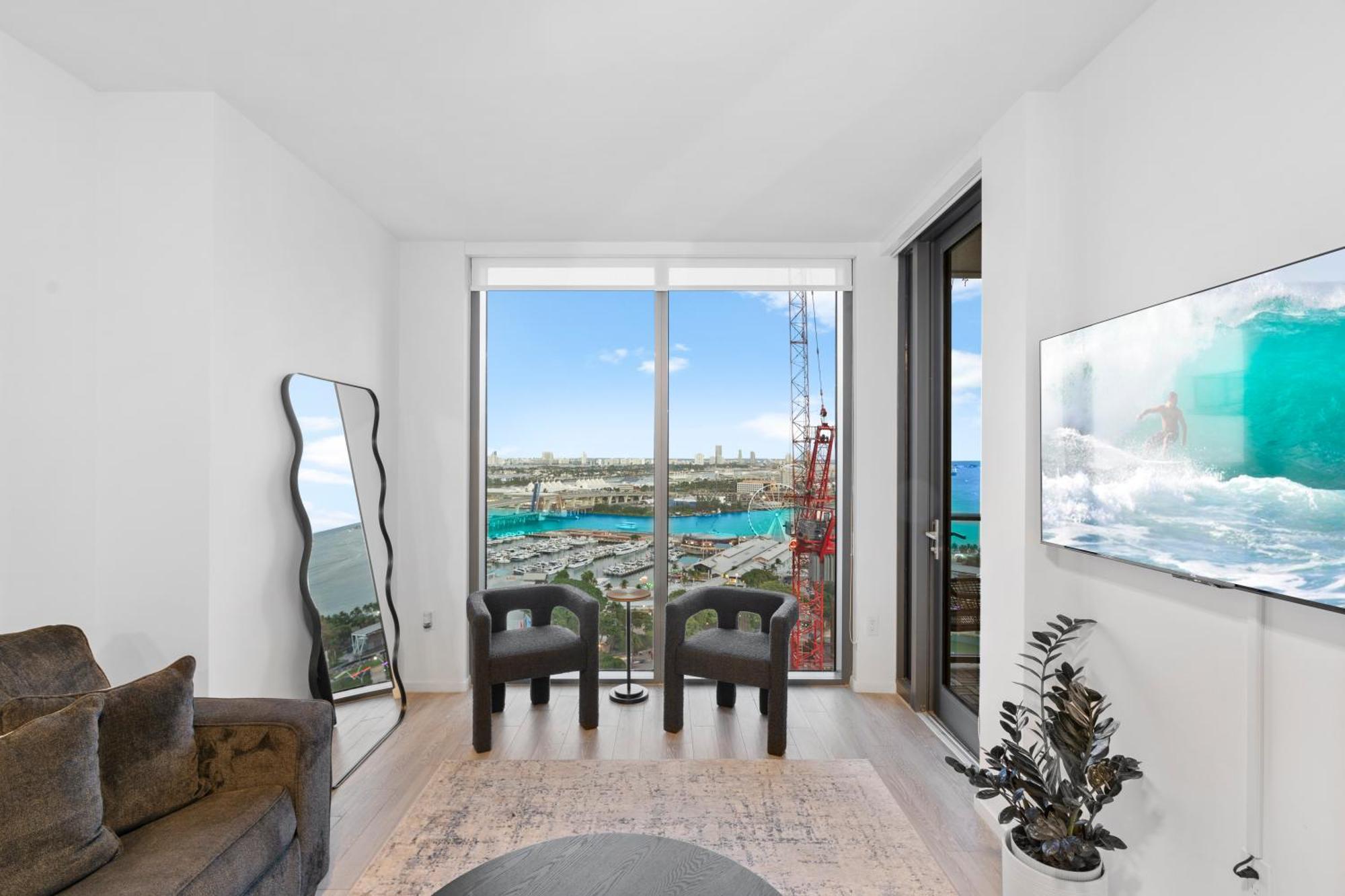 Beautiful 2 Beds, 2 Bath Apartment