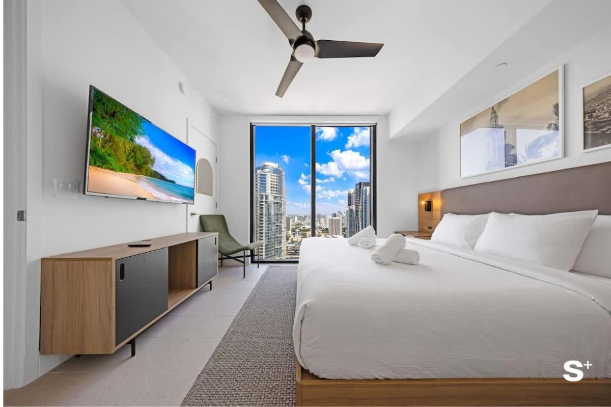 Stylish Cityscape 1bd In With Panoramic Views Holiday home