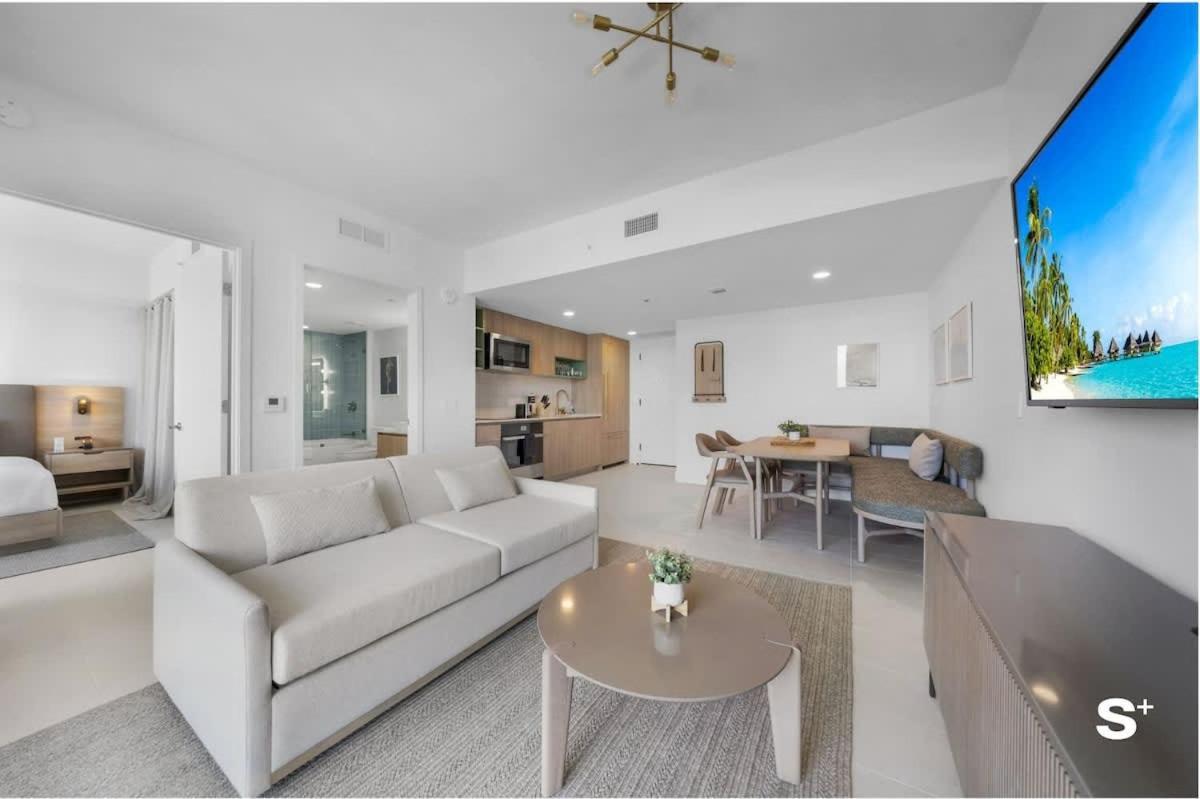 Stylish Cityscape 1bd In With Panoramic Views Holiday home Miami