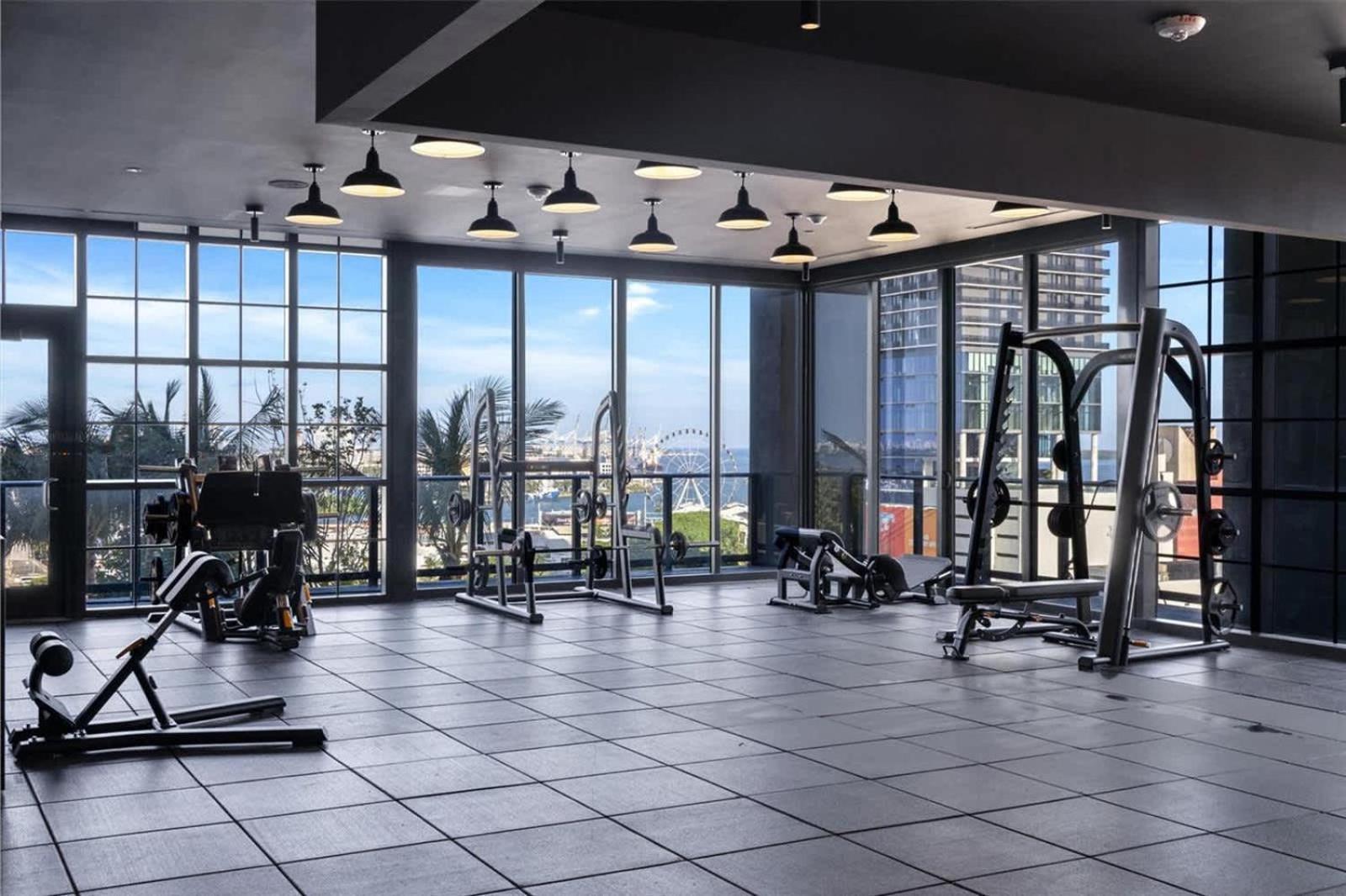 1br - Pool & Gym *