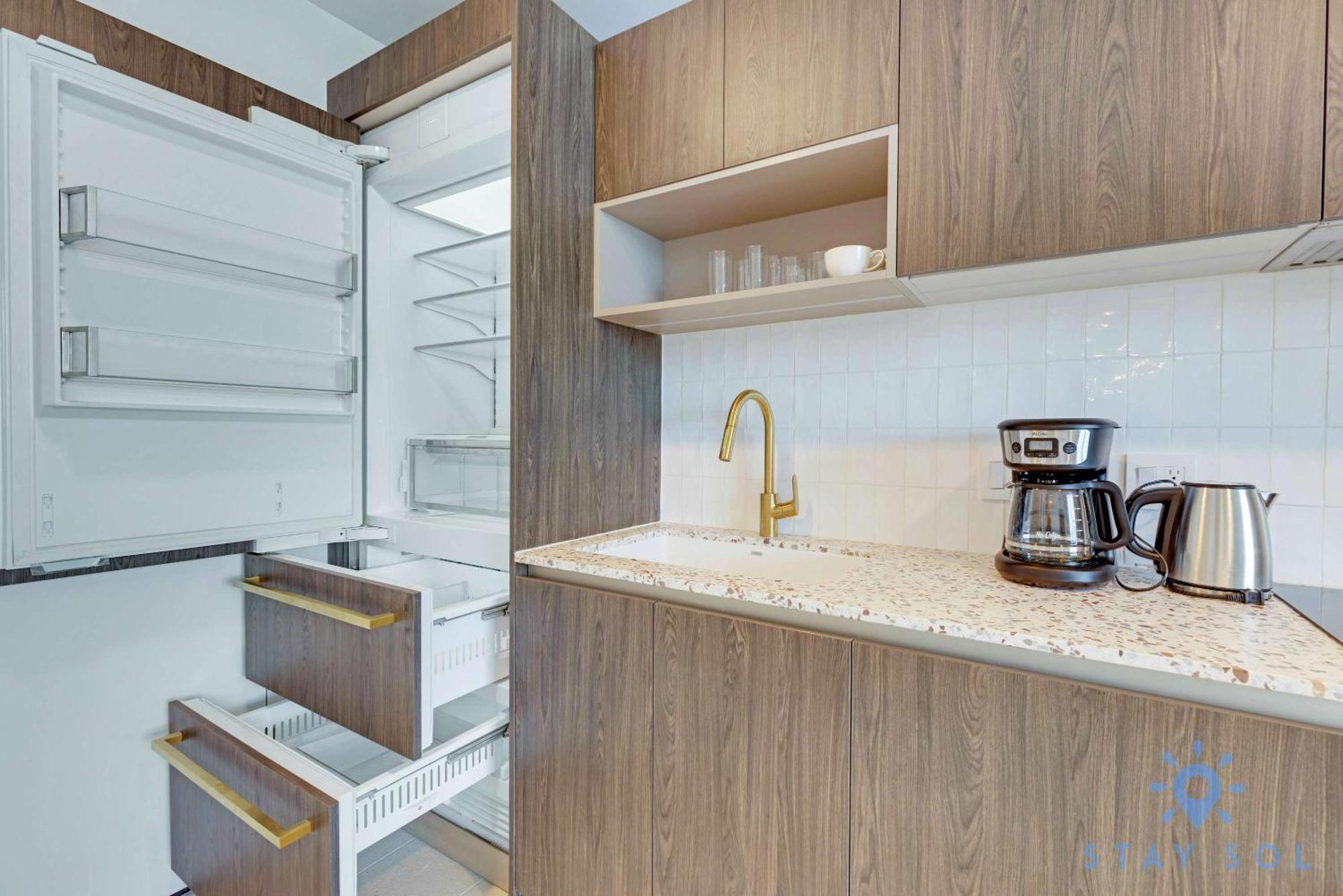 1br - Pool & Gym Miami