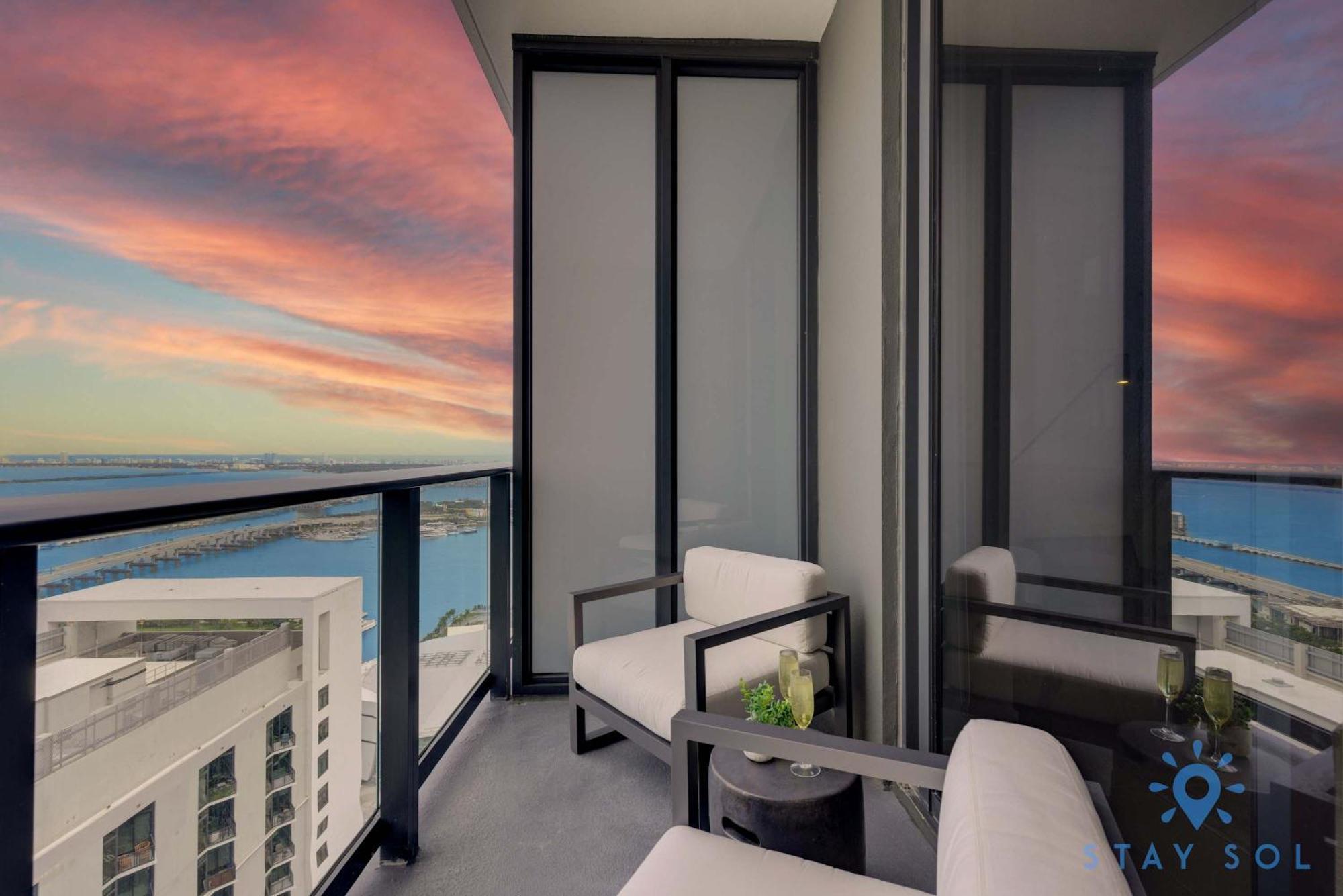 1br - Pool & Gym Apartment