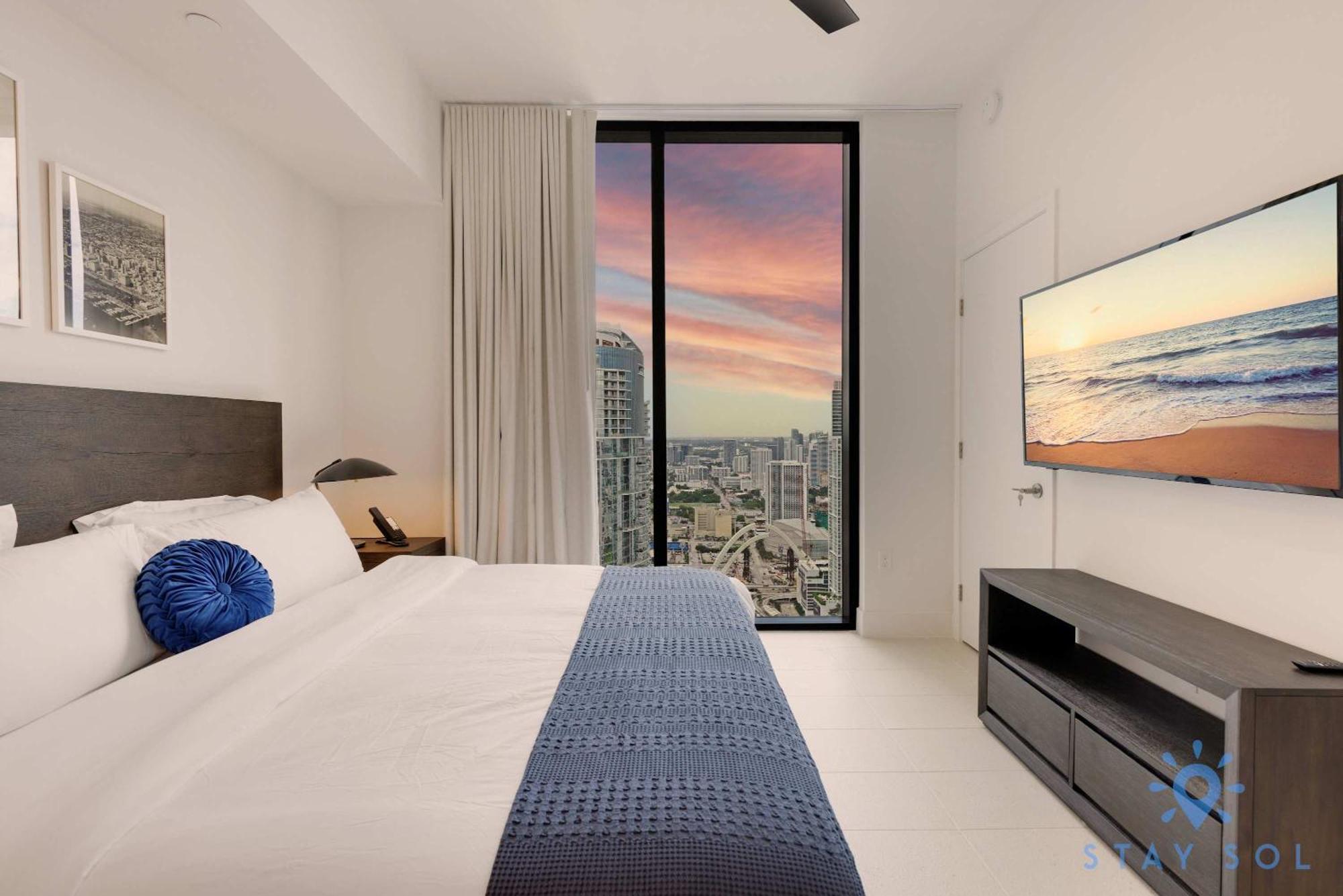 1br - Pool & Gym Miami