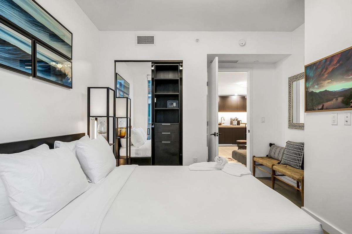 Stylish Tropical Chic 2-bedroom In Downtown Miami