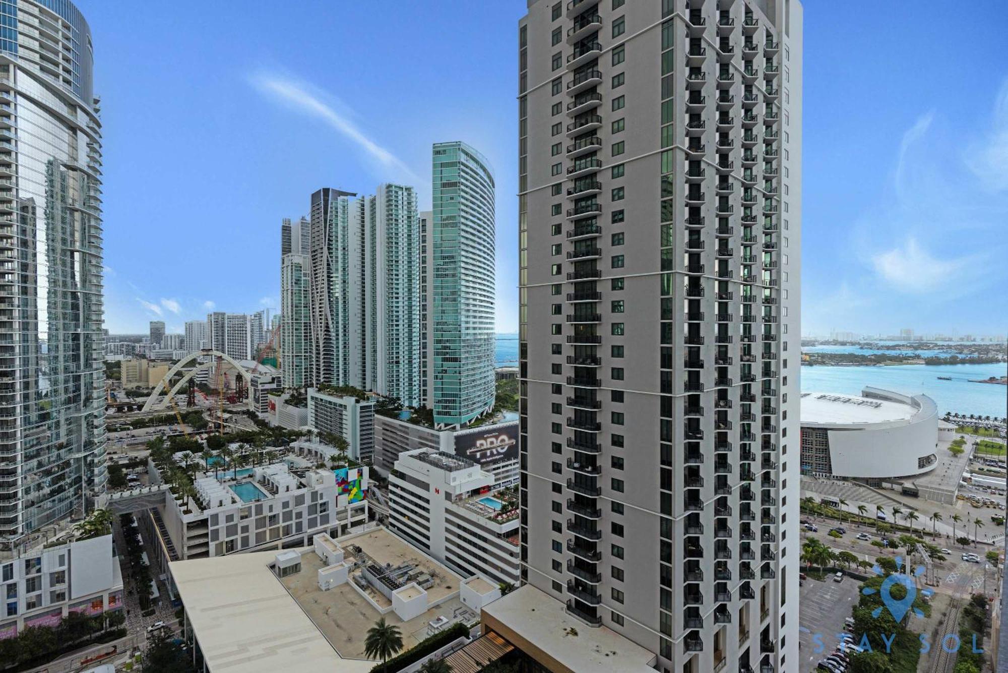 Modern Stylish 2br-2bth Apartment