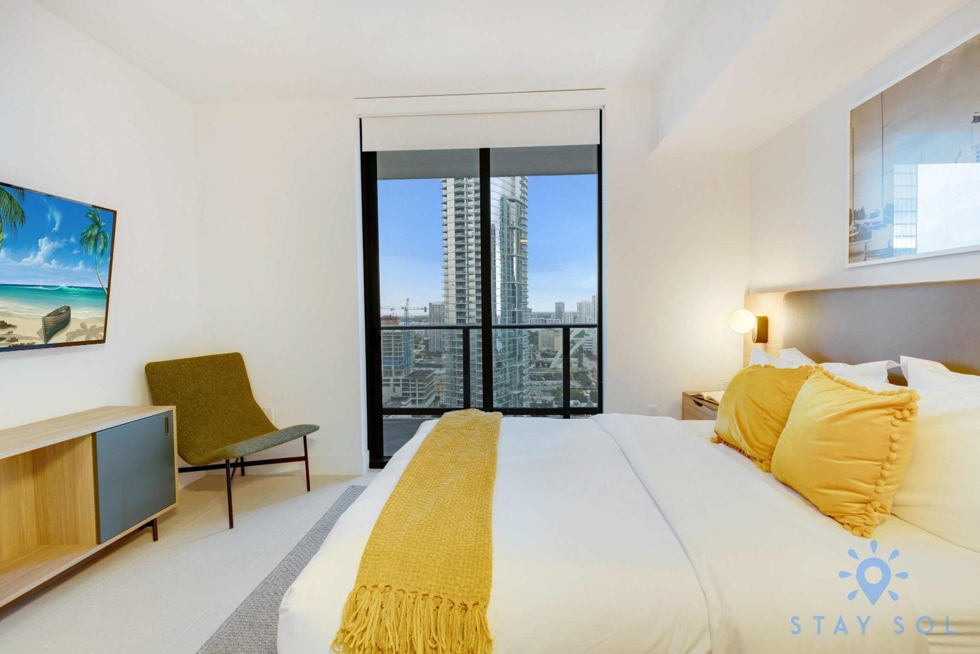 Apartment Modern Stylish 2br-2bth *