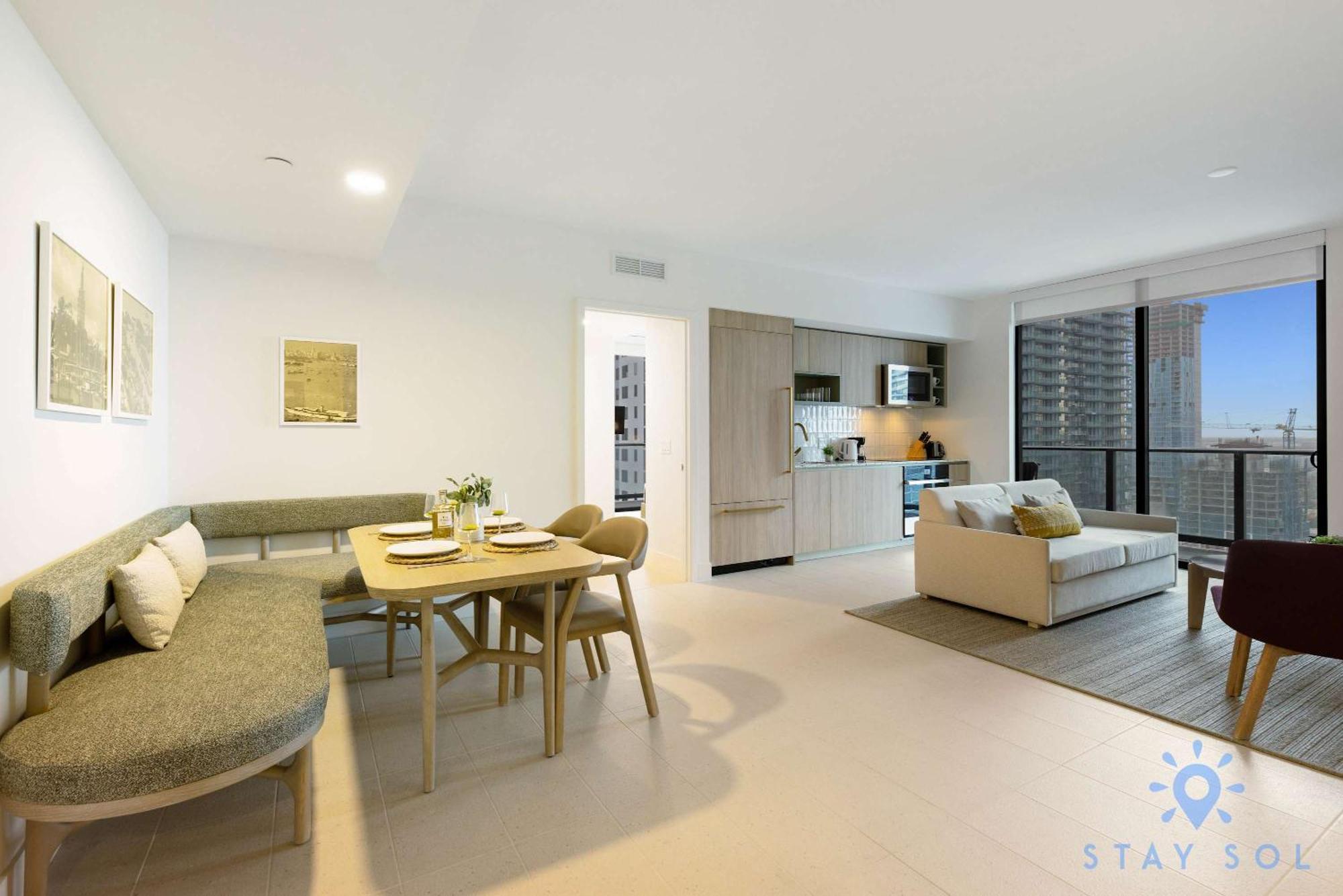 Modern Stylish 2br-2bth Apartment *