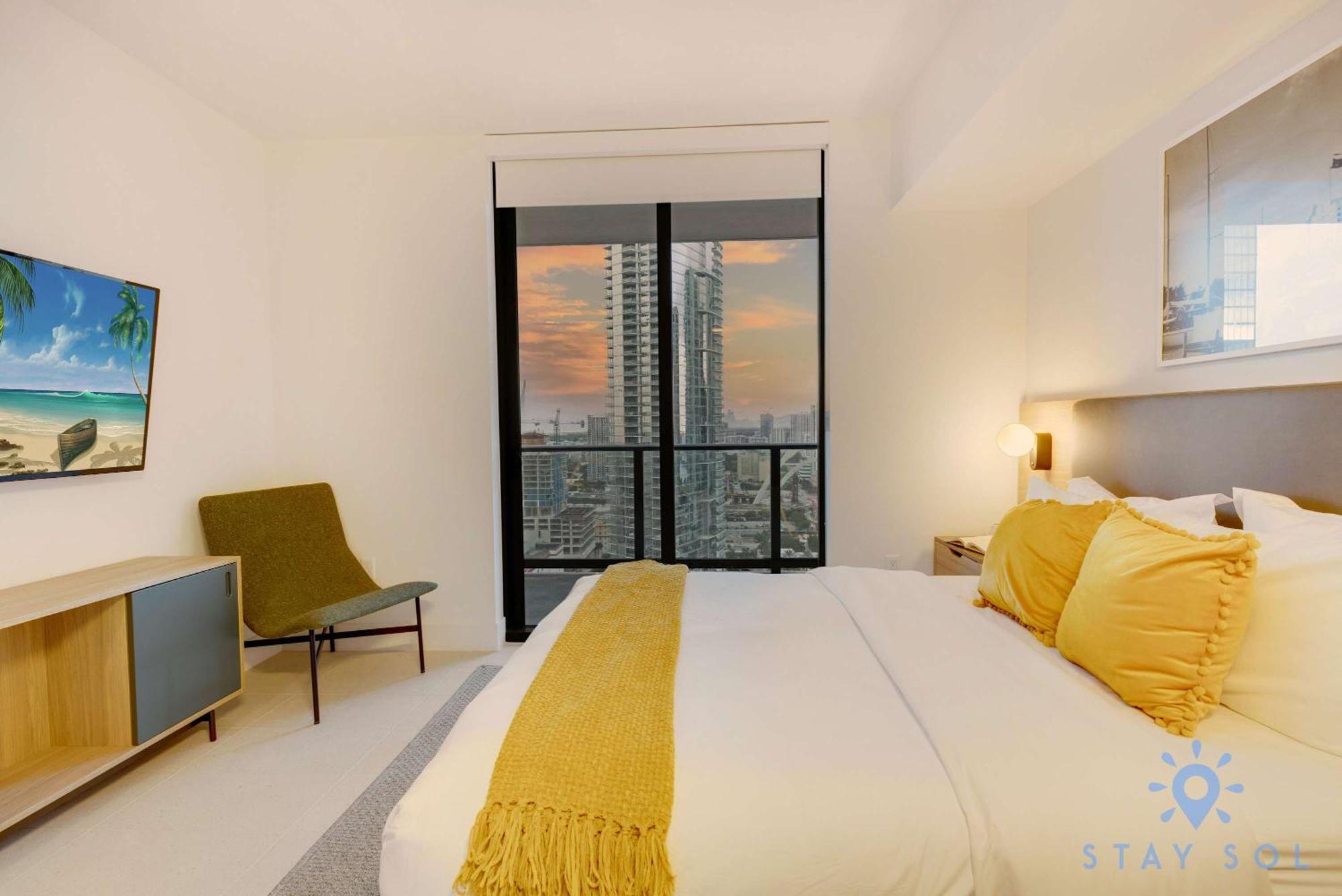 Apartment Modern Stylish 2br-2bth *