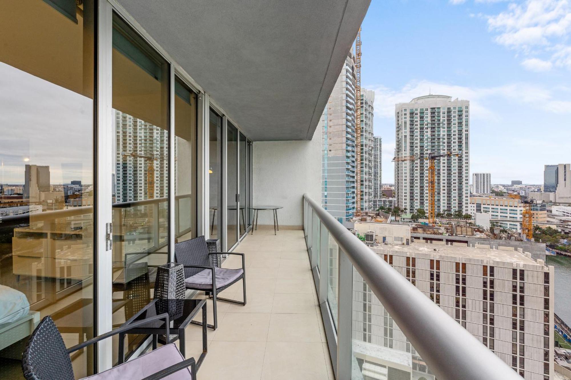 Upscale #2003 In The Heart Of Brickell Miami